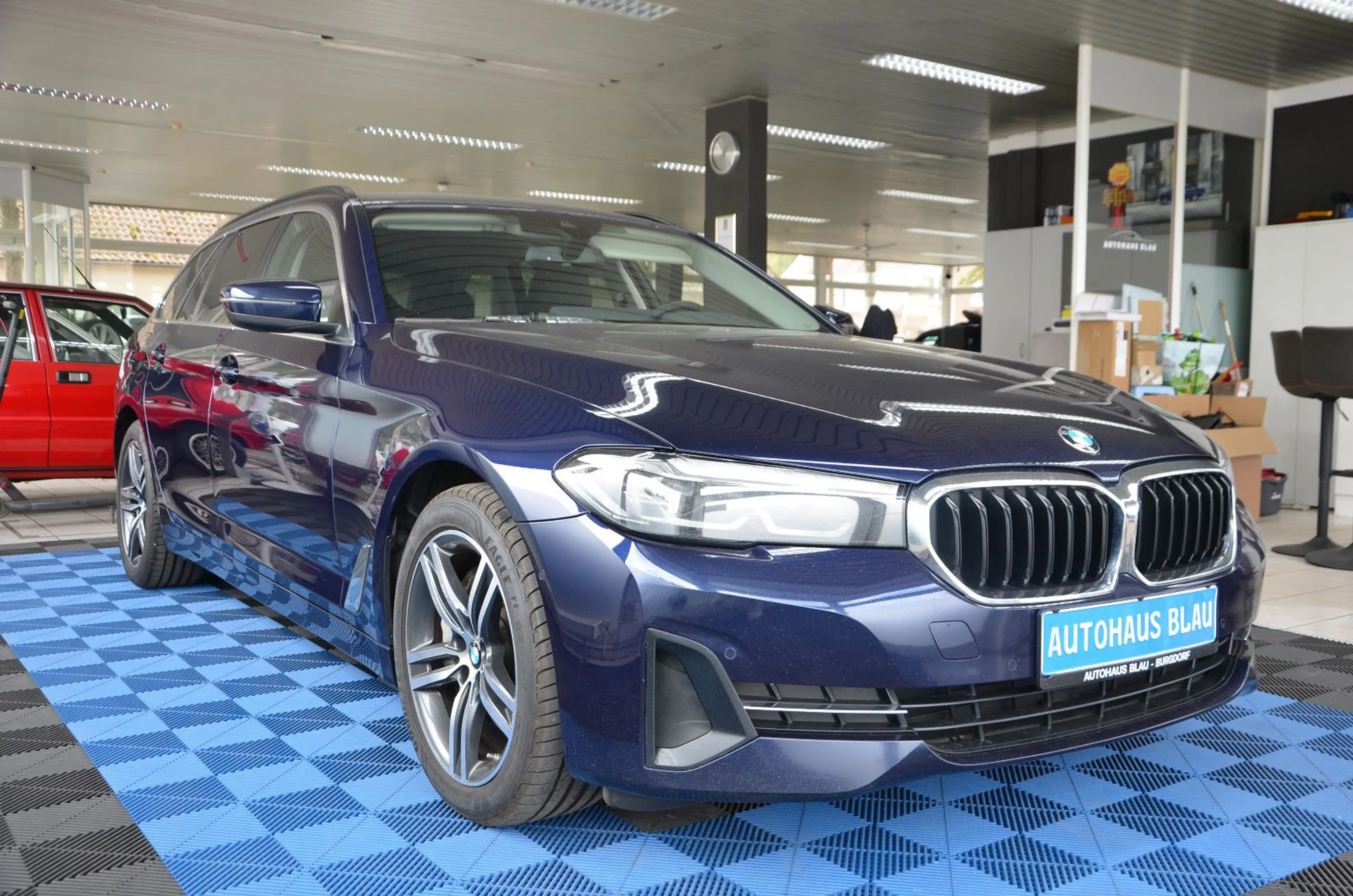 BMW 540 d xDrive Touring *AUTOMATIK*LED*1.HAND!* — photo 3
