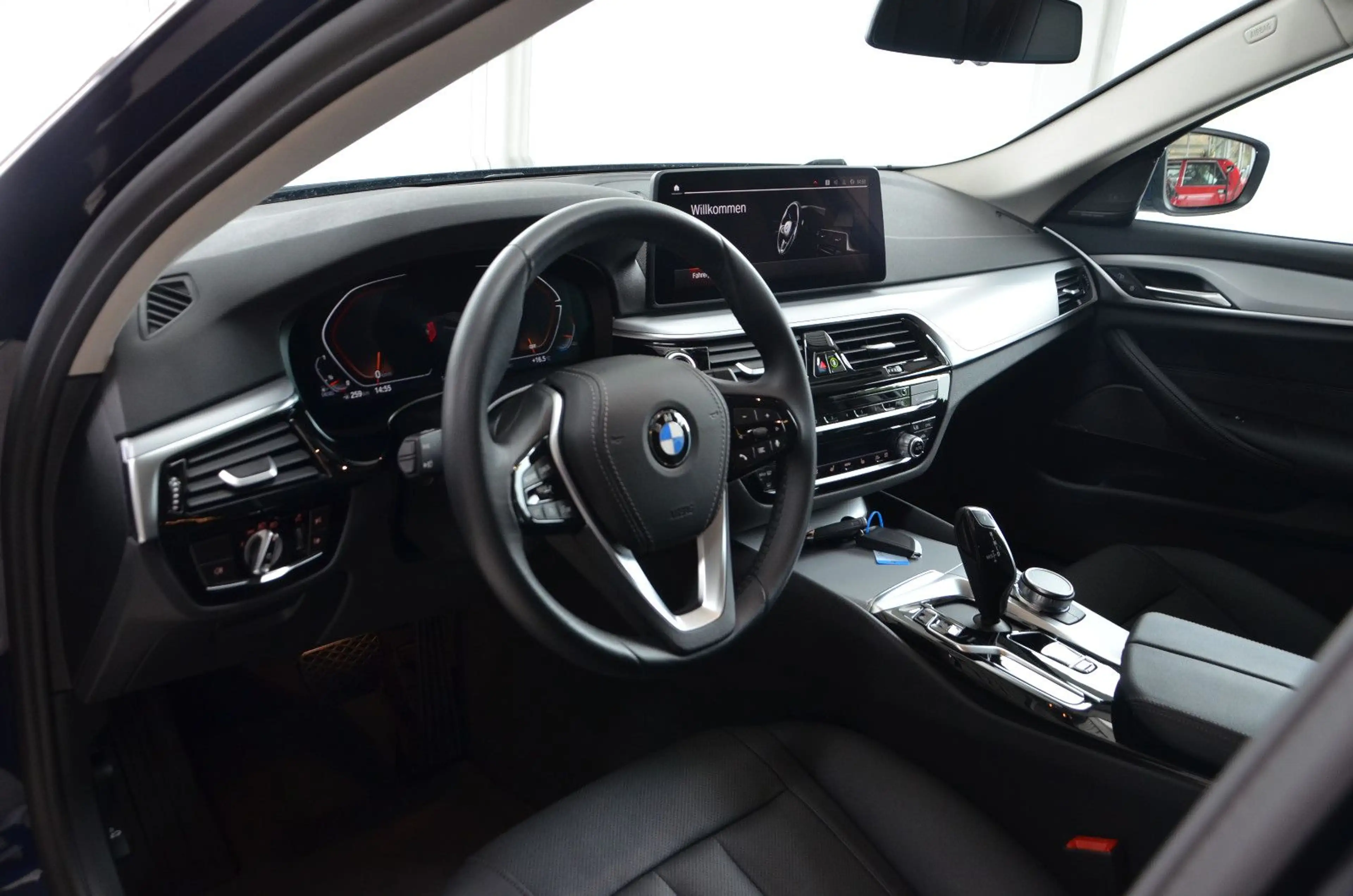 BMW 540 d xDrive Touring *AUTOMATIK*LED*1.HAND!* — photo 10