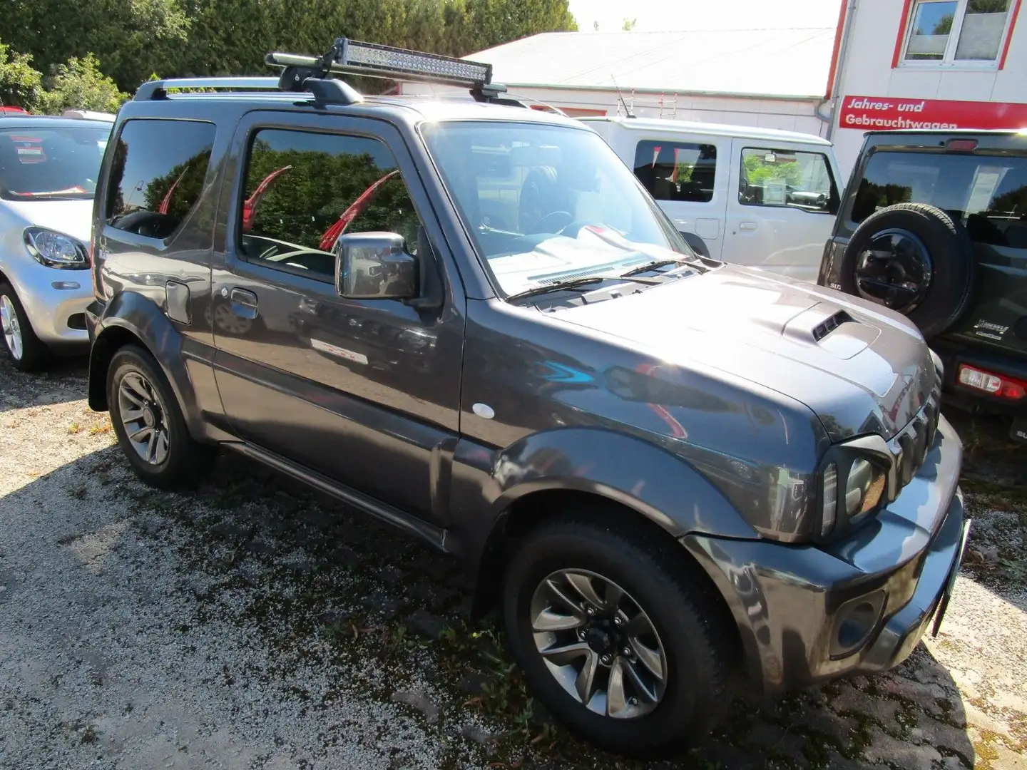 Suzuki Jimny 1.3 ALLGRIP Style+Winterräder +AZV Gris - 2