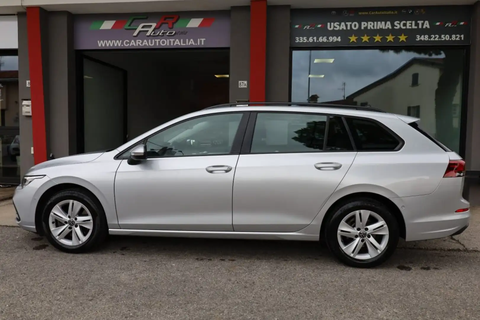 Volkswagen Golf Variant VIII 2.0 TDI 6Marce COCKPIT Navi LED Radar LUCI In Argento - 2