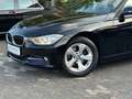 BMW 320 d Touring Aut Sport Line AHK Navi Headup M-Lenkrad Schwarz - thumbnail 6