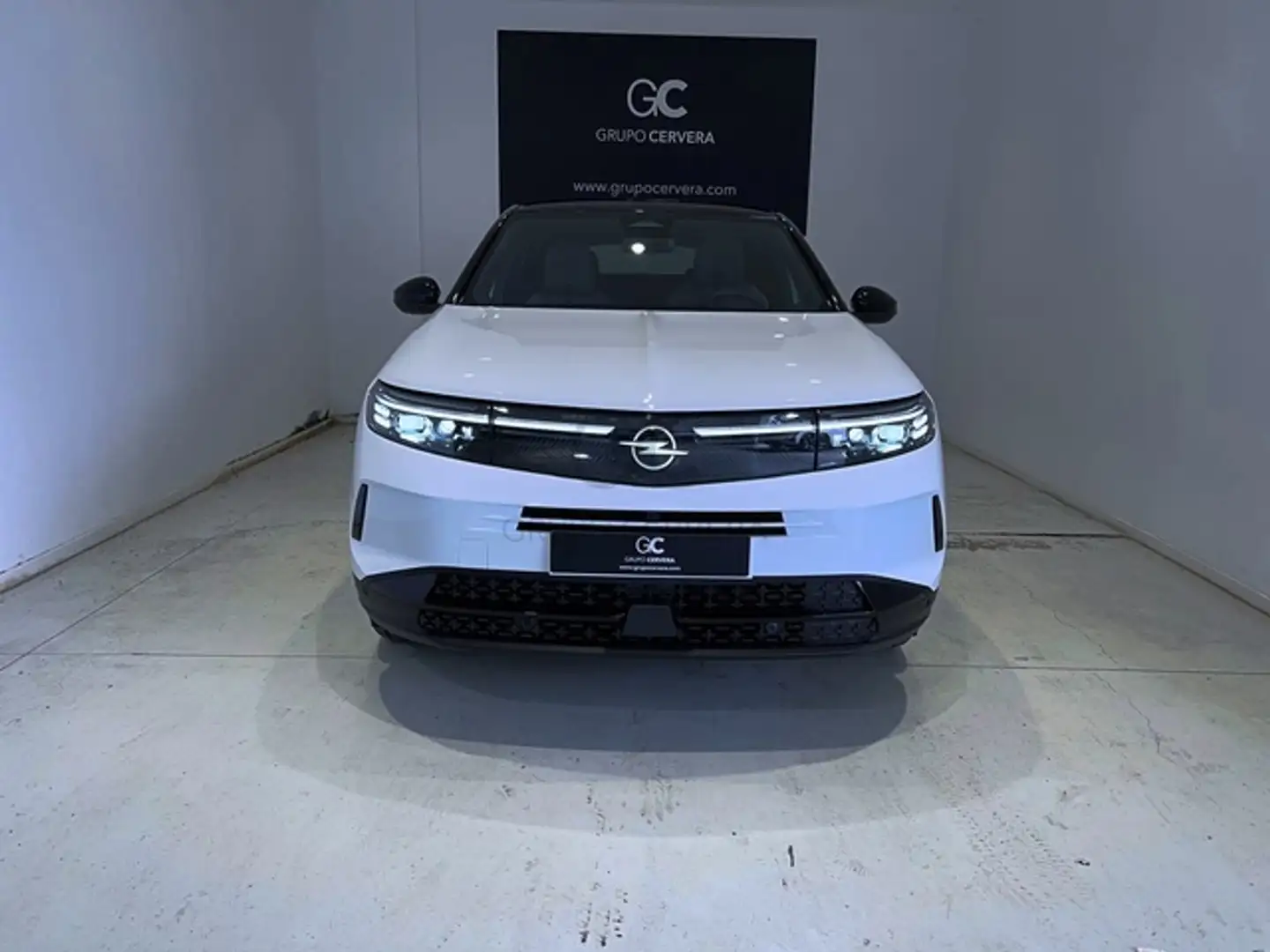 Opel Grandland 1.2T XHT Hybrid S&S Edition eDCT6 136 Weiß - 2