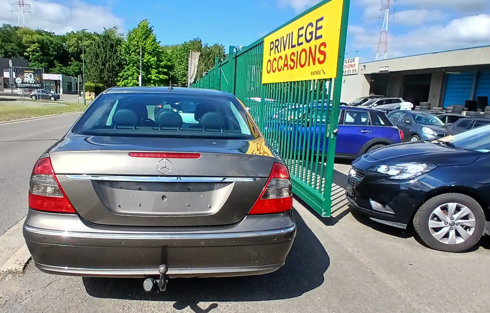 Mercedes-Benz E 200 CDI AUTOM Elegance CUIR CHAUF AIRCO GPS JA AT REM Bruin - 2
