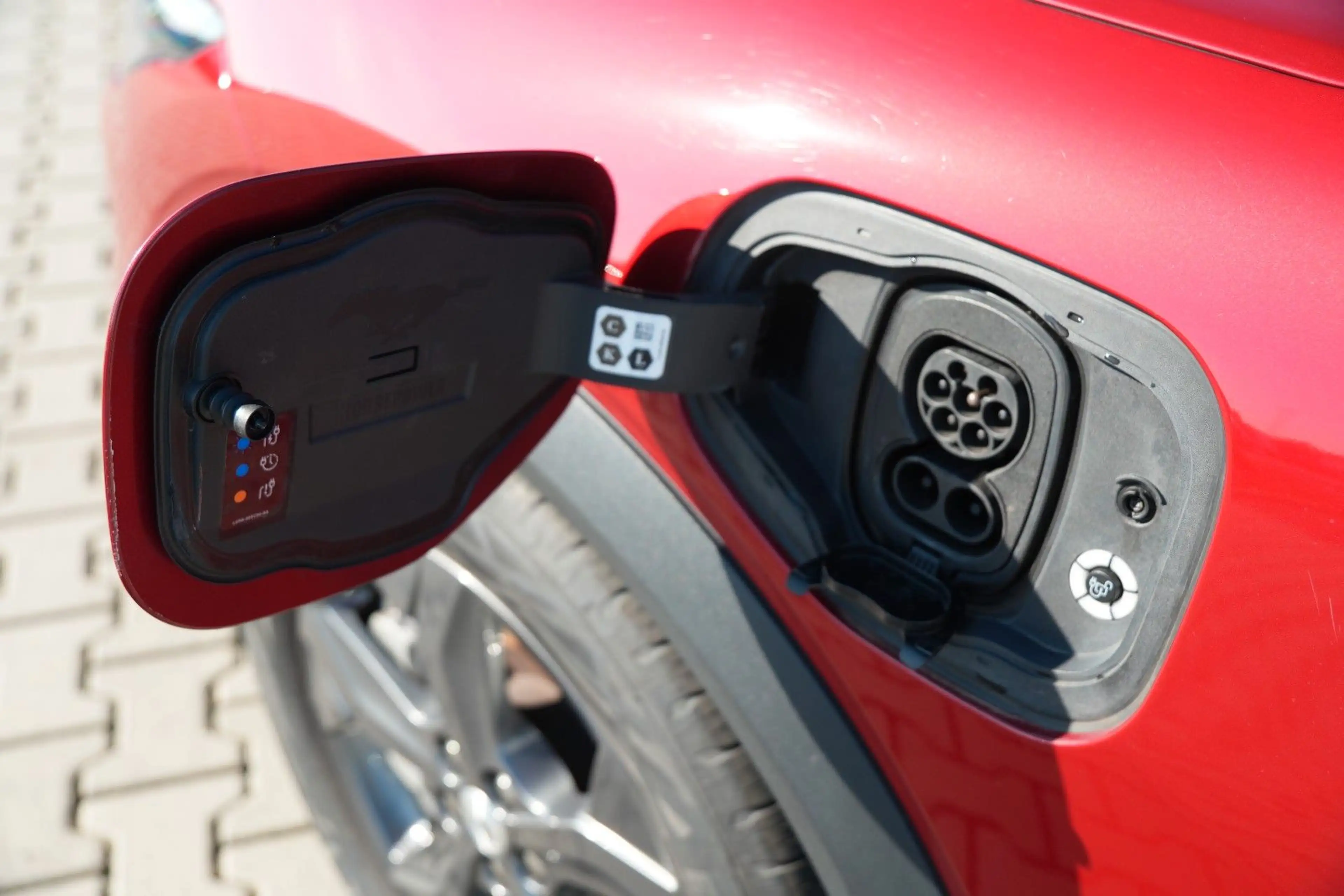 Ford Mustang Mach-E Basis PANO LED ACC 1.Hand ! — photo 13