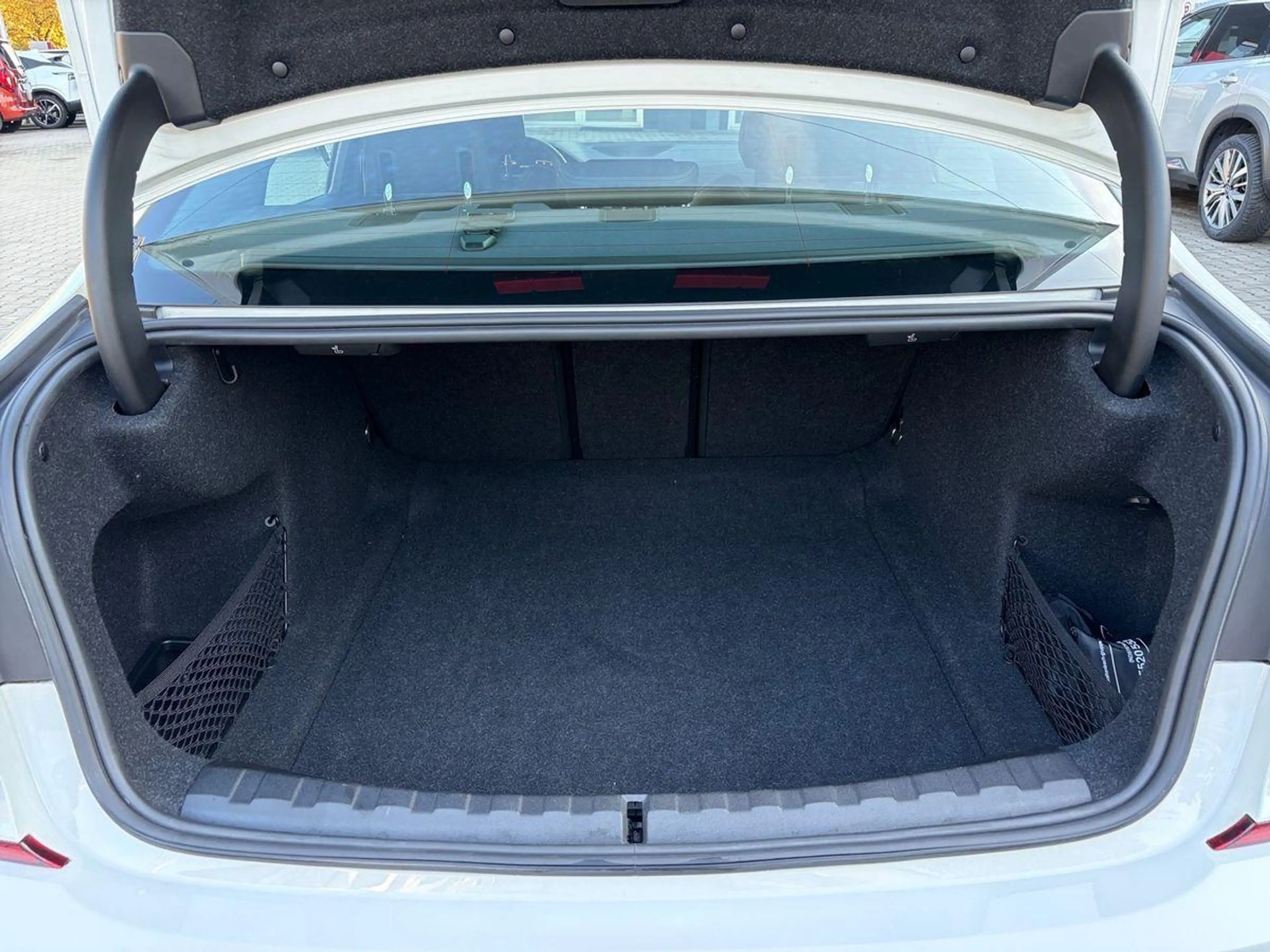 BMW 340 Limousine xDrive*LED/DAB/HUD/LIVE-COCKPIT* — photo 11