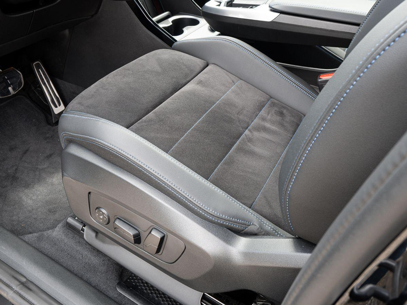 BMW X1 sDrive20i M-Sport PRO AHK PANO ACC HuD eSitze — photo 8