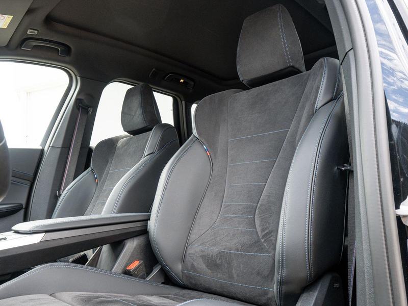 BMW X1 sDrive20i M-Sport PRO AHK PANO ACC HuD eSitze — photo 9