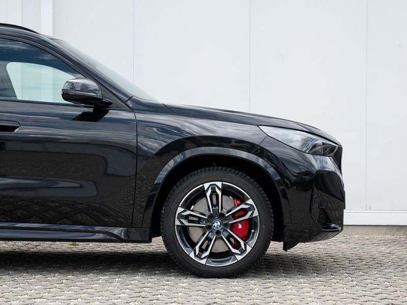 BMW X1 sDrive20i M-Sport PRO AHK PANO ACC HuD eSitze — photo 5