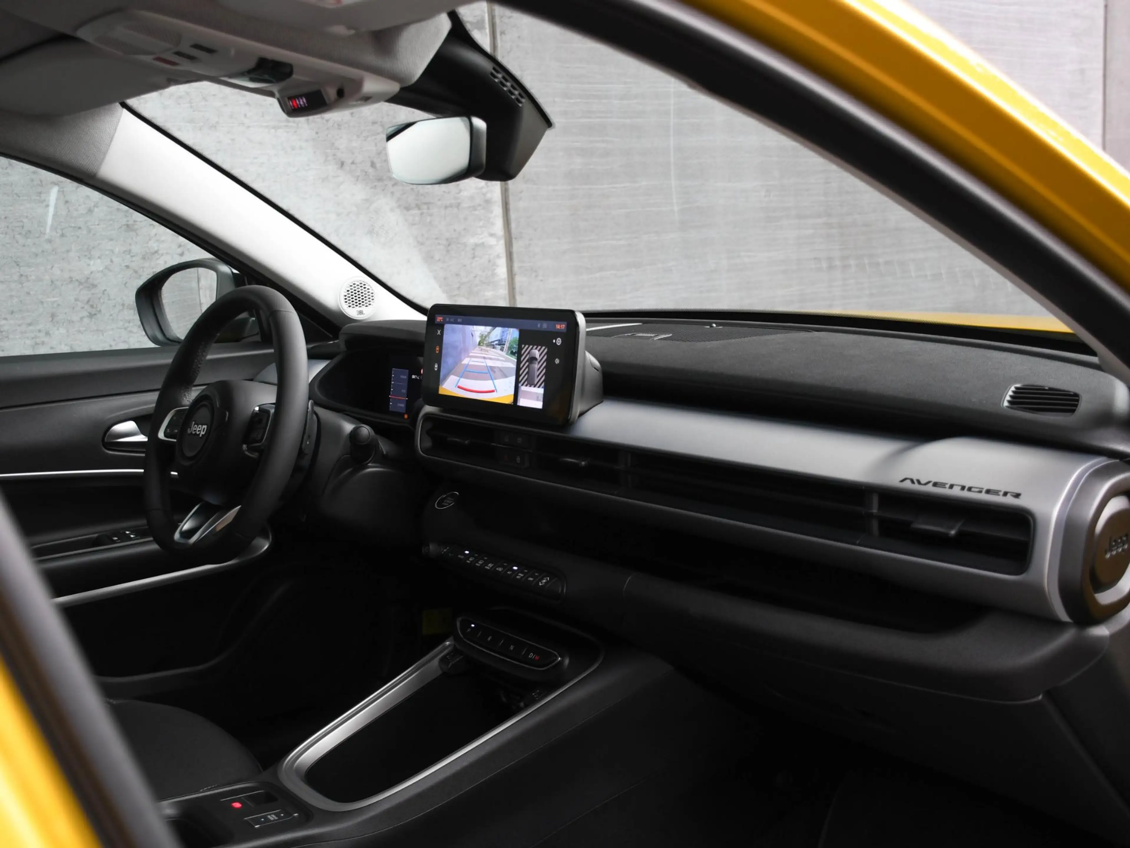 Jeep Avenger Summit 1.2 e-Hybrid 110pk Automaat JBL | ELEK. ACH — photo 9