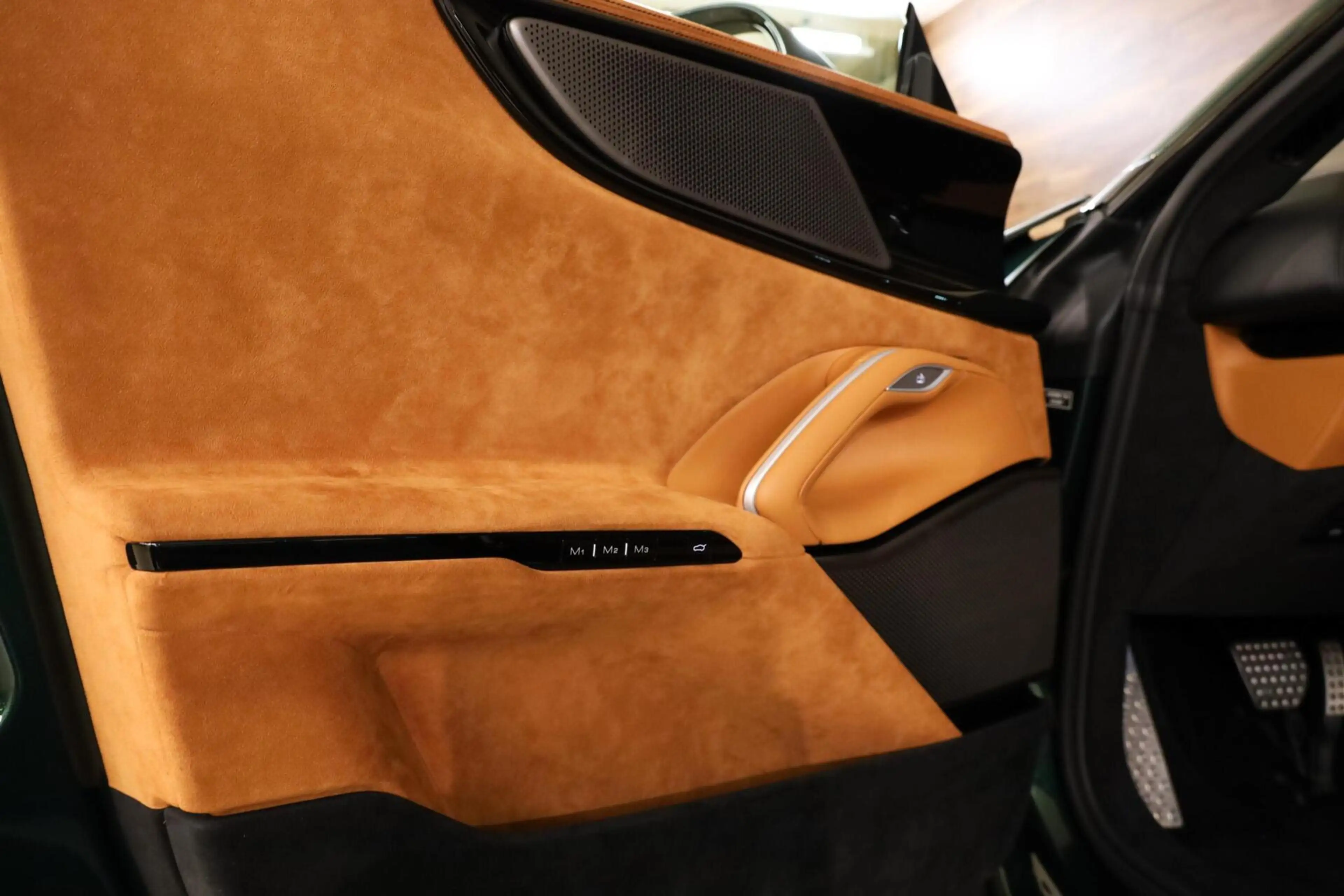 Ferrari Purosangue 6.5 V12|ADAS|Pano|Massage|Pass Display|360| — photo 40