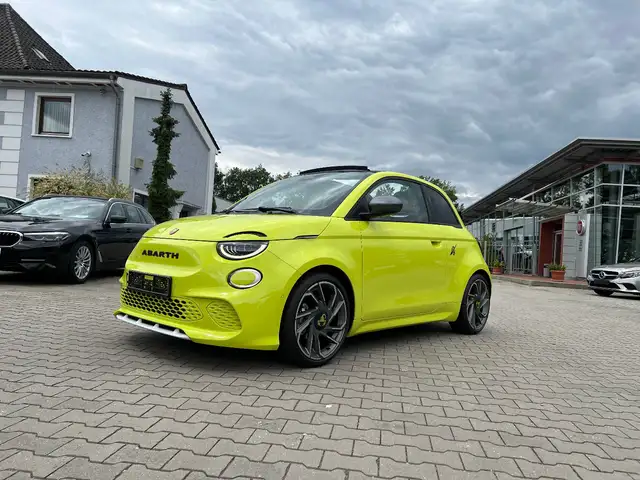 Abarth 500C Scorpionissima LED Navi Leder Kamera Sitzh.