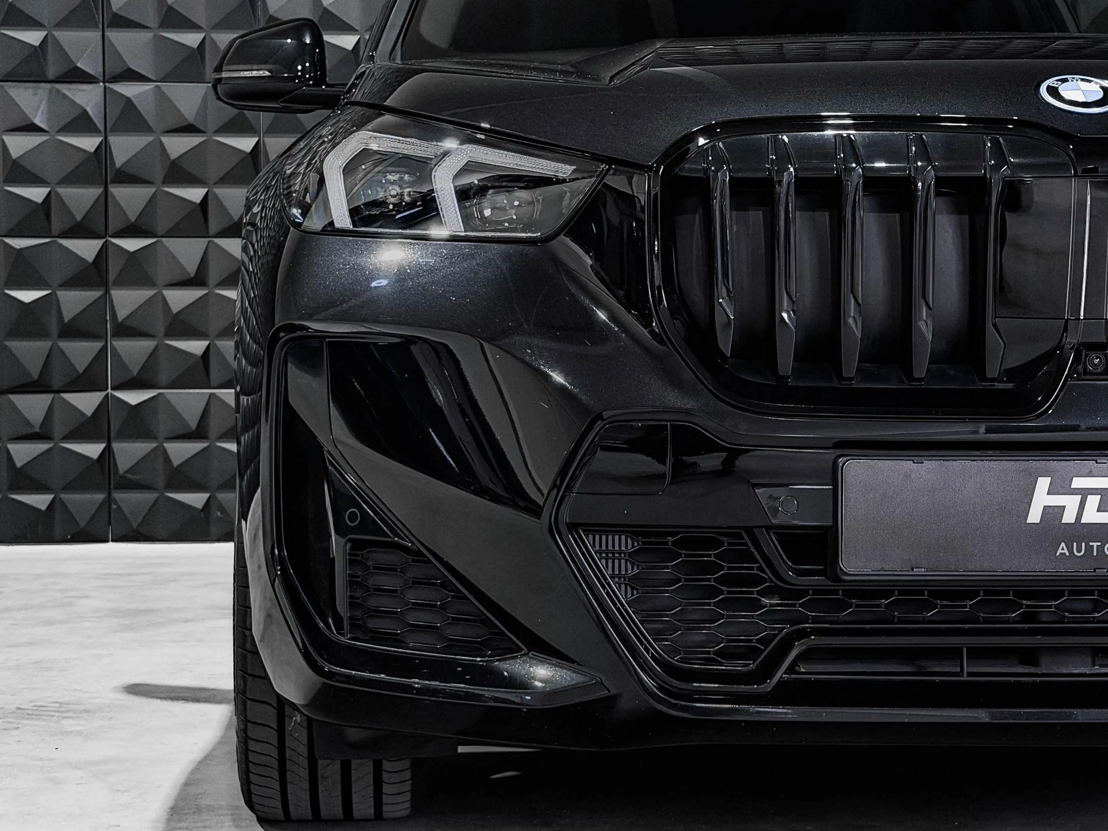 BMW X1 xDrive30e M Sport |Pano | 20"| Trekh. | Topv. | HU — photo 28