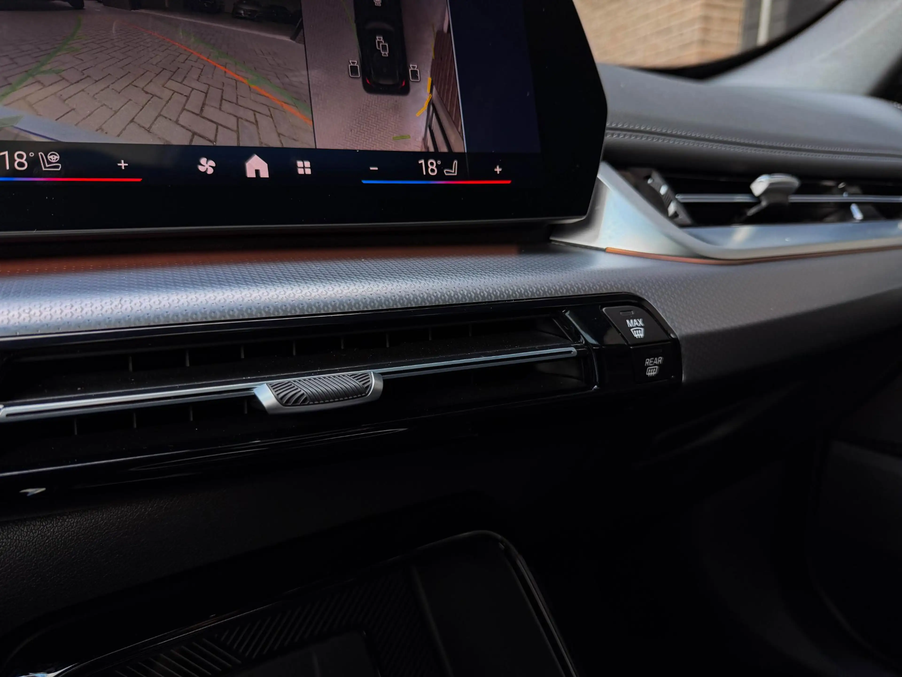 BMW X1 xDrive30e M Sport |Pano | 20"| Trekh. | Topv. | HU — photo 13