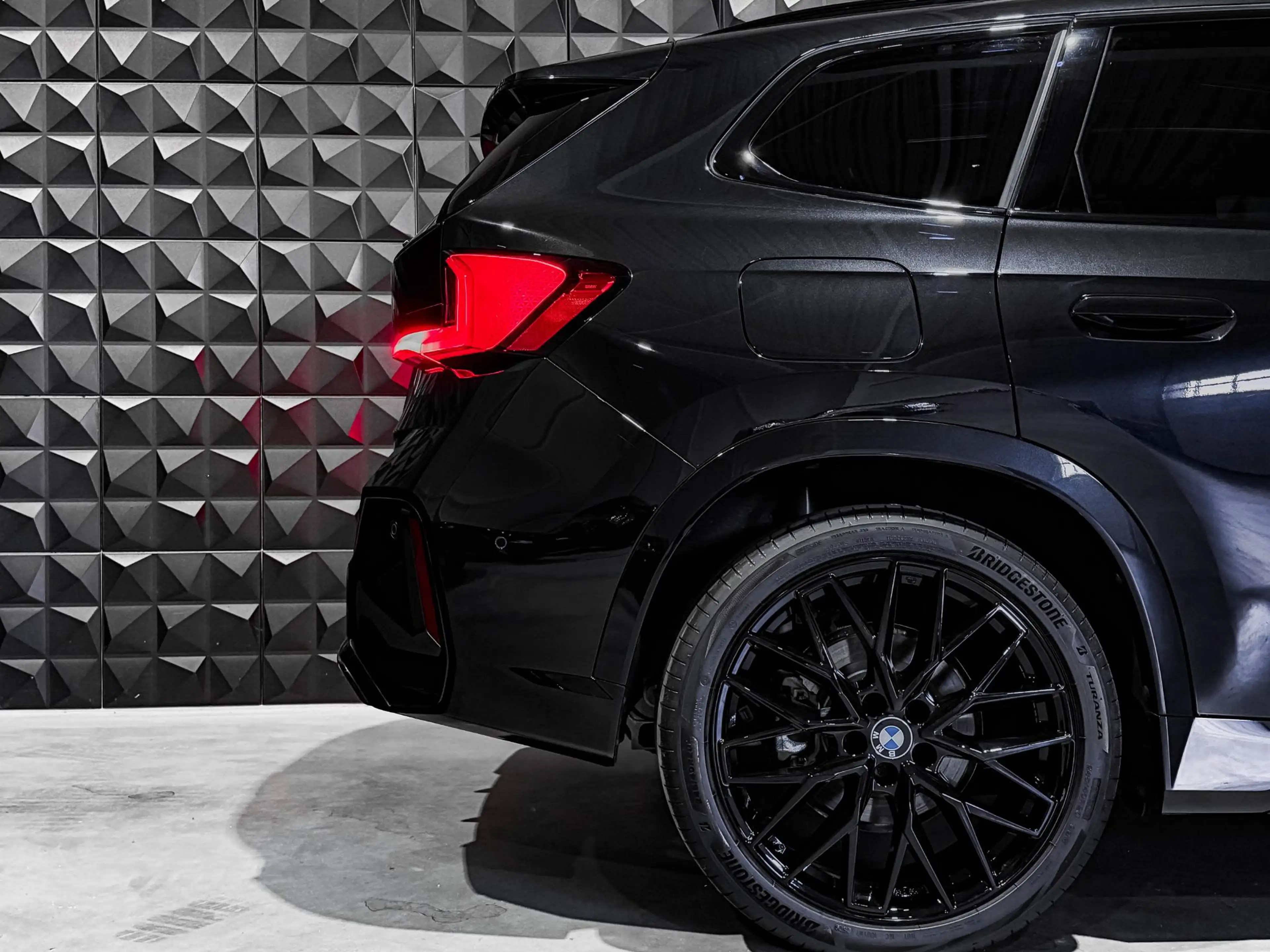 BMW X1 xDrive30e M Sport |Pano | 20"| Trekh. | Topv. | HU — photo 30