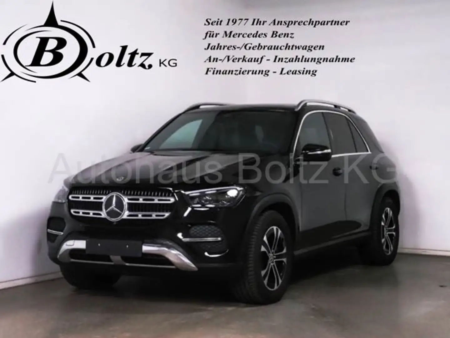 Mercedes-Benz GLE 300 d 4M ENp 92000 Pano AHK Standh. Kamera 19Z Noir - 1