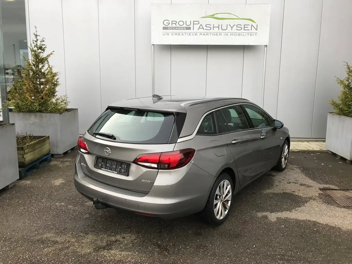 Opel Astra ecoFLEX Edition 1.6cdti 110pk Šedá - 2