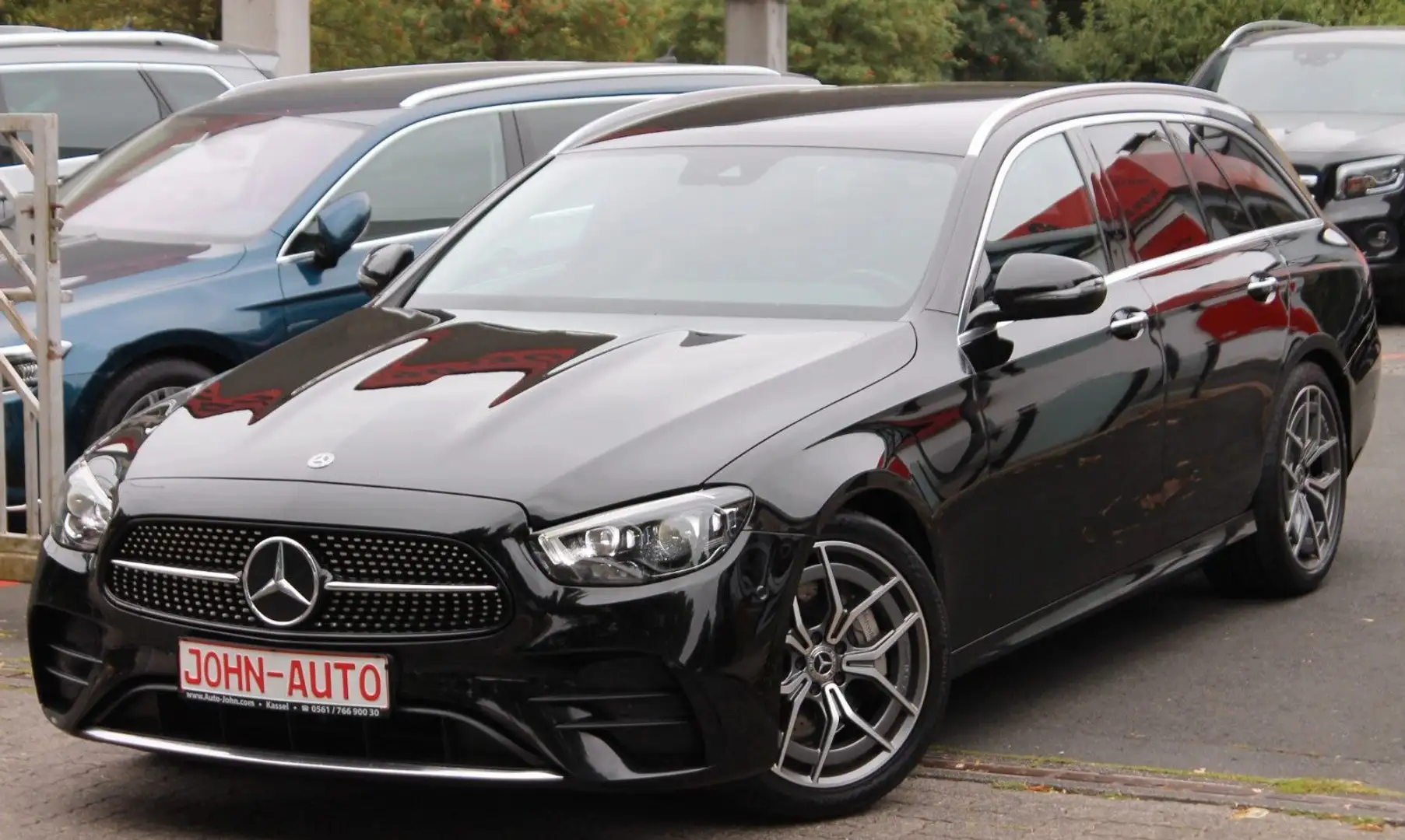 Mercedes-Benz E 300 T-Model *AMG*1.Hd*MultiLED*VCP*Standheizug Schwarz - 1