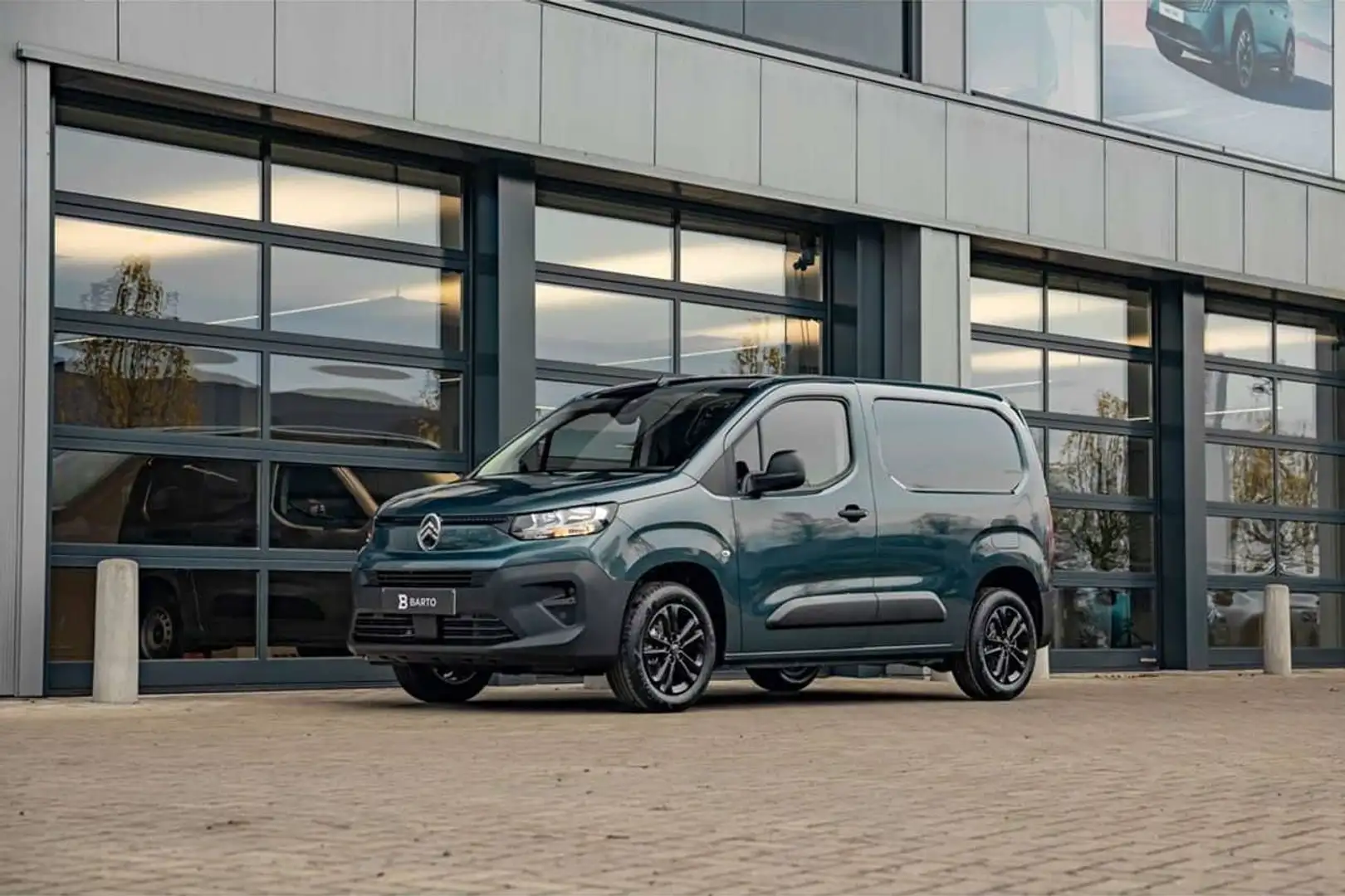 Citroen Berlingo Promo! 110 PK - 3-zit - Cruise control. - Airco - Bleu - 2
