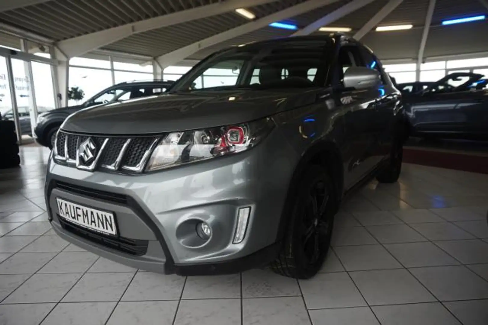 Suzuki Vitara VITARA S 1.4 4X4 AHK ACC LED NAVI KAMREA SHZ KEY Gris - 2