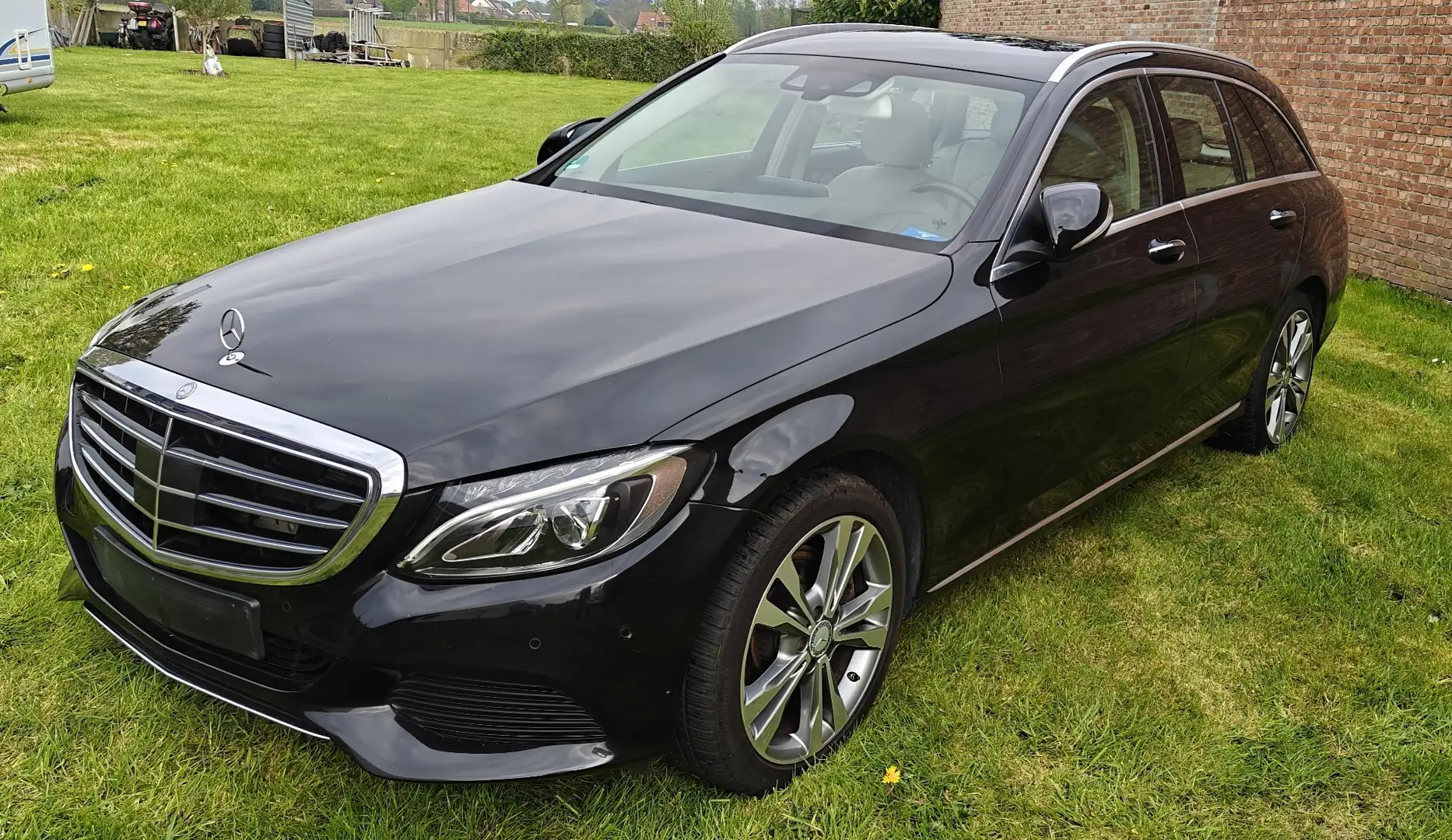 Mercedes-Benz C 300 (BlueTEC Hybrid) h T 7G-TRONIC AMG Line - 2