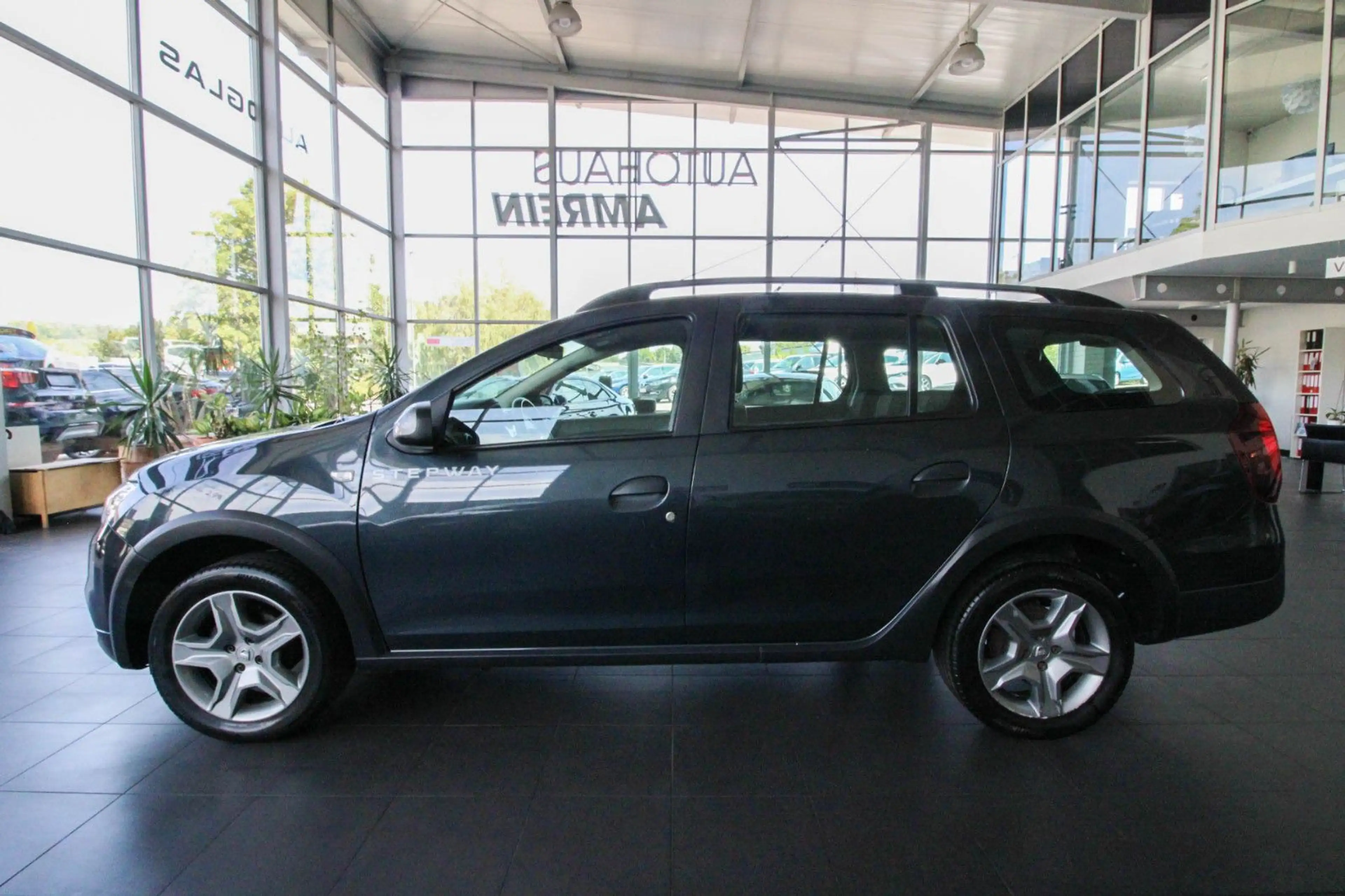 Dacia Logan Kombi Stepway/Kamera/Navi/Klima/Tempomat/ — photo 9