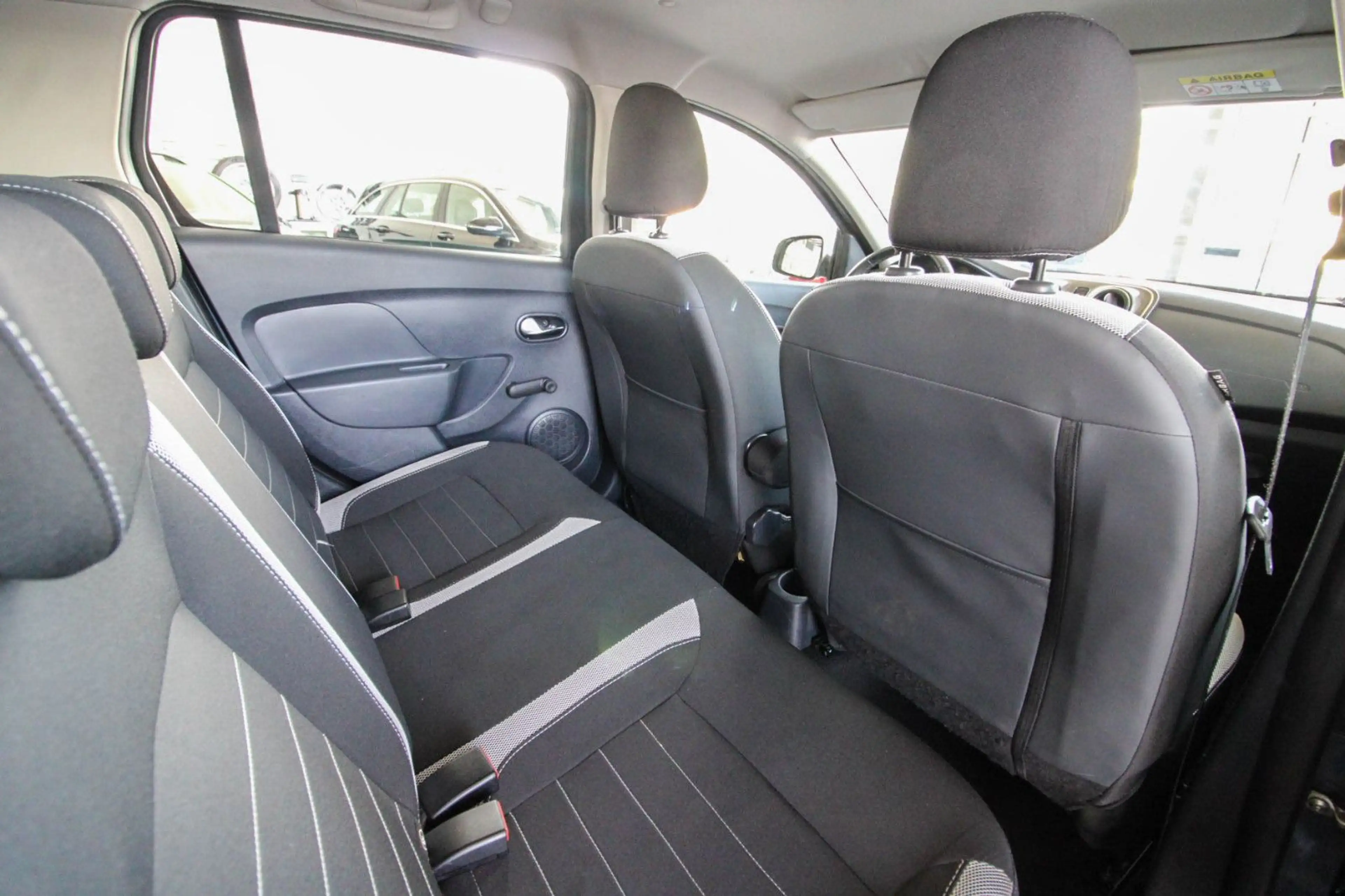 Dacia Logan Kombi Stepway/Kamera/Navi/Klima/Tempomat/ — photo 12