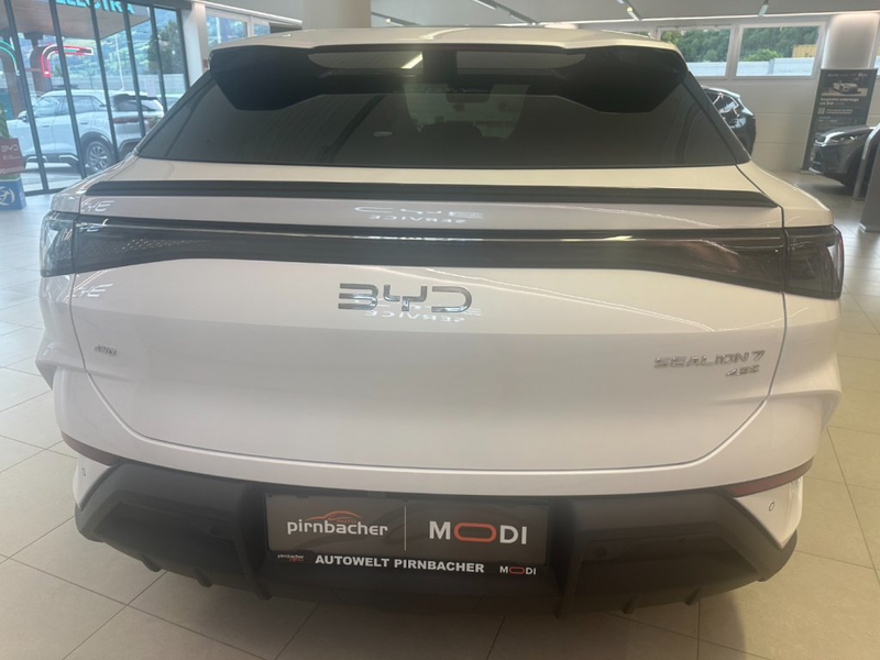 BYD Sealion 7 Excellence AWD — photo 4