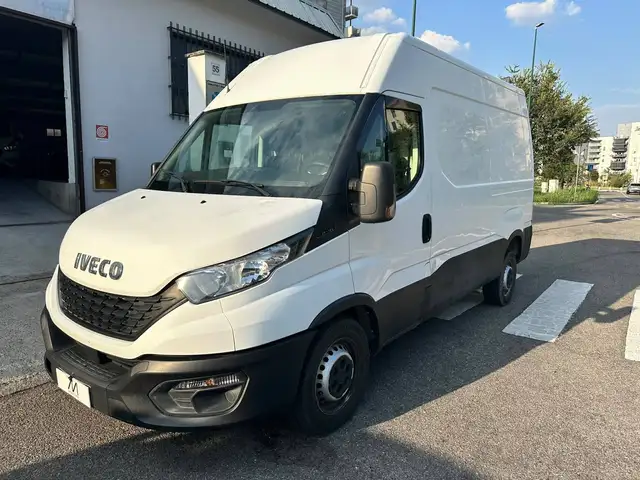 Iveco Daily 35S12 V 3520 H2 3 POSTI