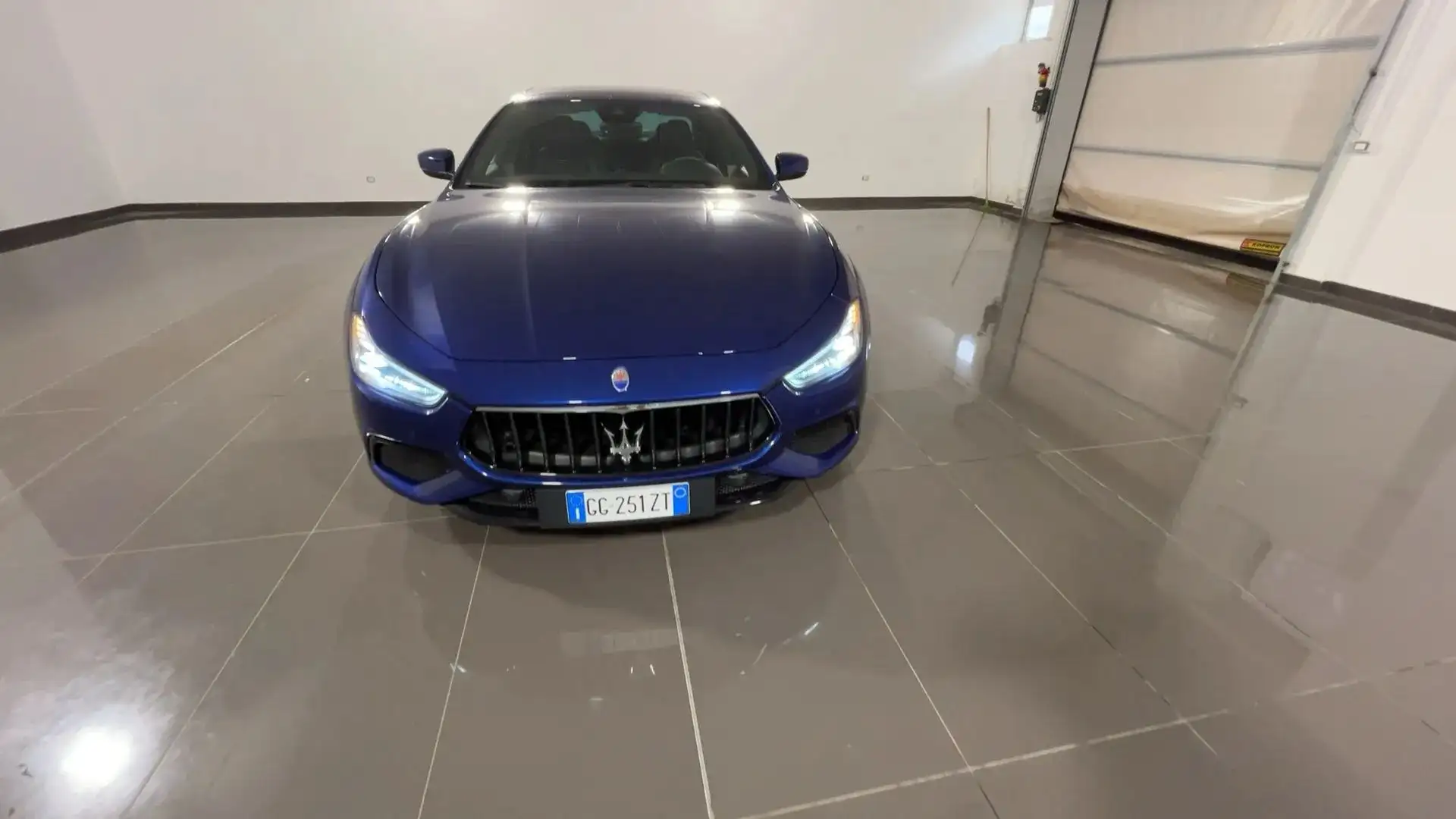 Maserati Ghibli Ghibli 2.0 mhev Gransport 330cv auto Blau - 2