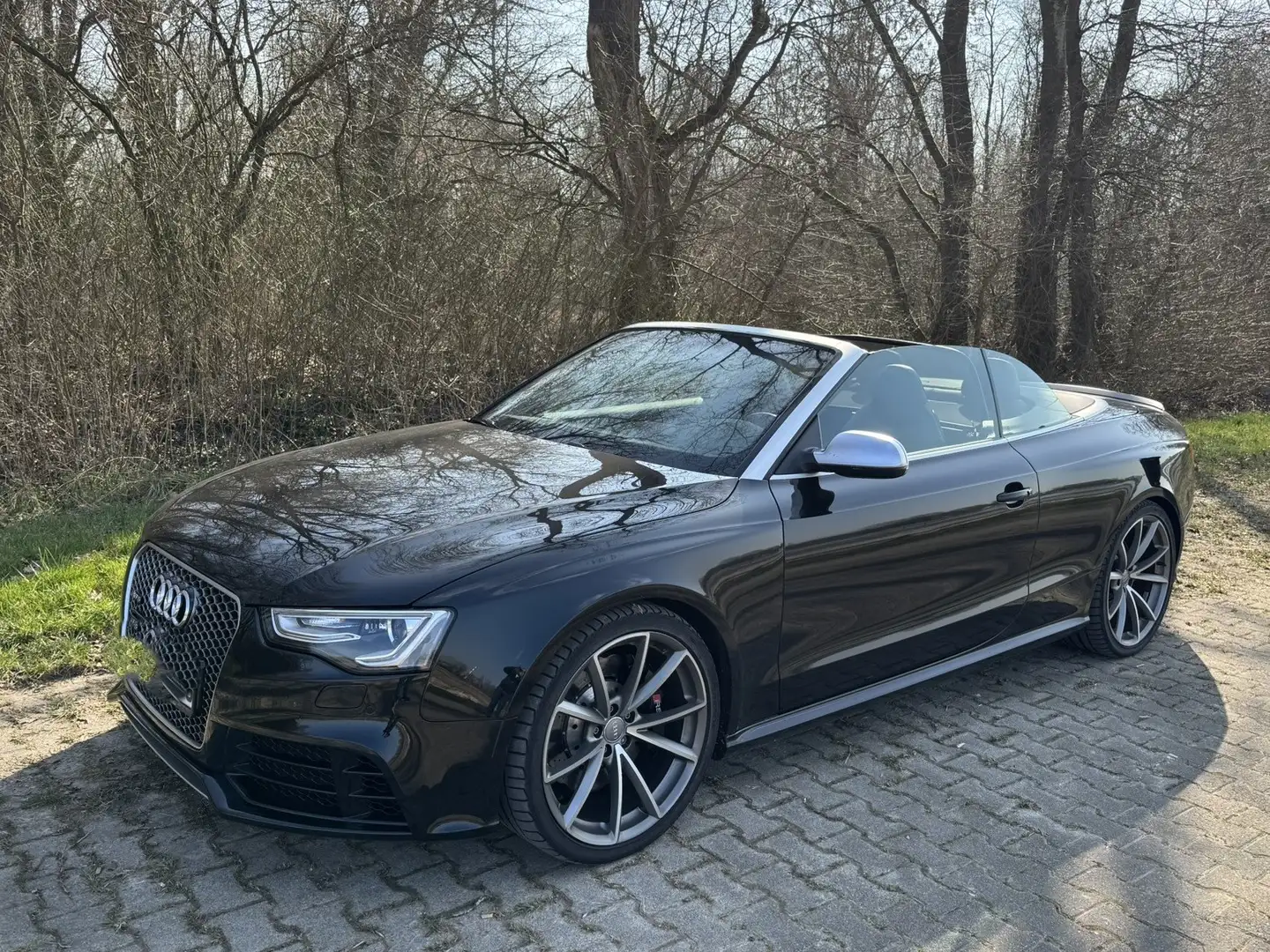 Audi RS5 RS5 Cabrio S tronic Schwarz - 1