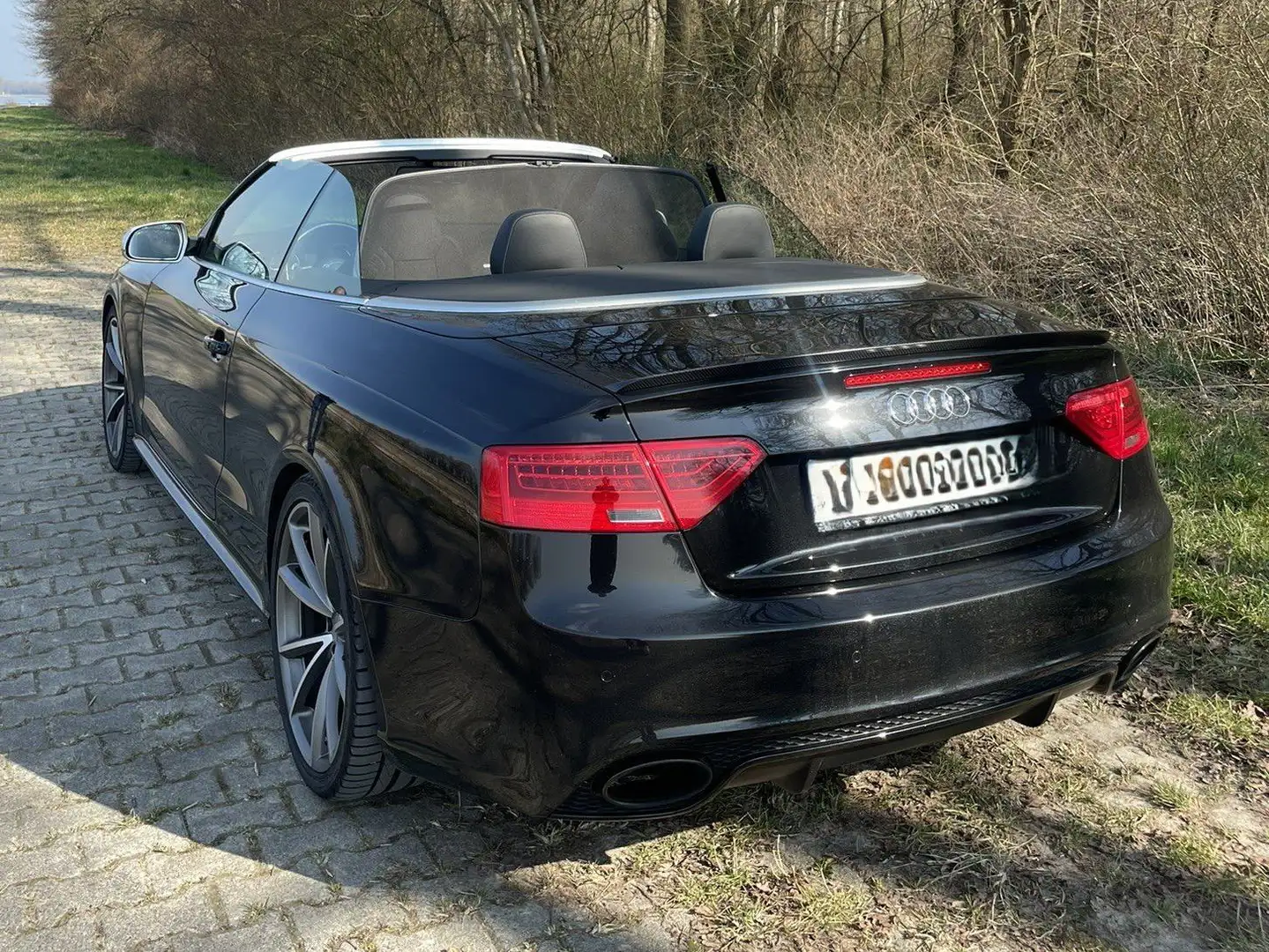 Audi RS5 RS5 Cabrio S tronic Schwarz - 2