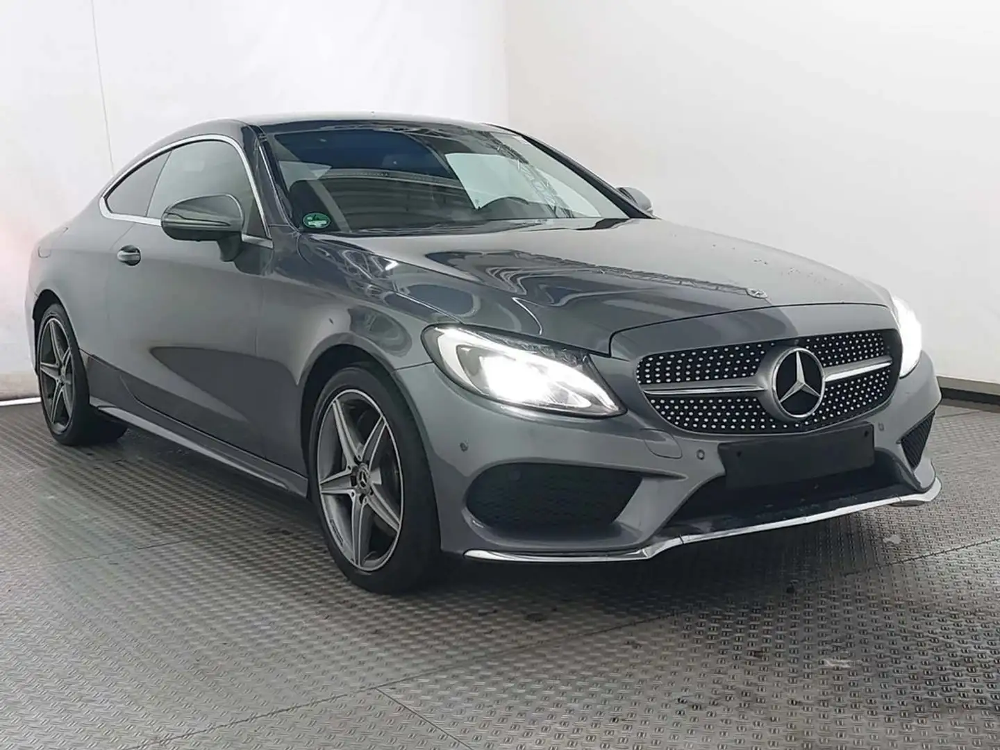 Mercedes-Benz 250 C  AMG Grau - 2