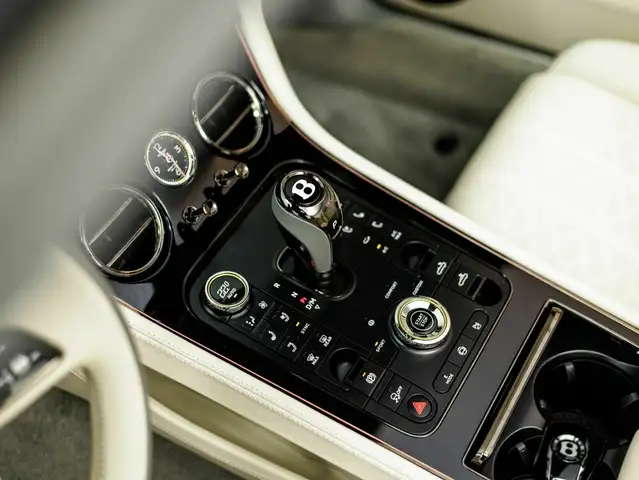 Bentley Continental GTC Speed V8 Hybrid Ansicht 24