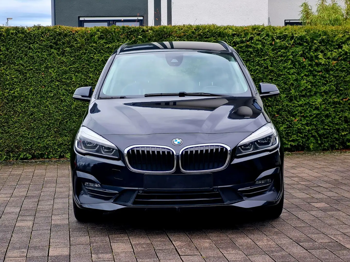 BMW 218 Sport Line (Automatik, 7-Sitze) Schwarz - 2
