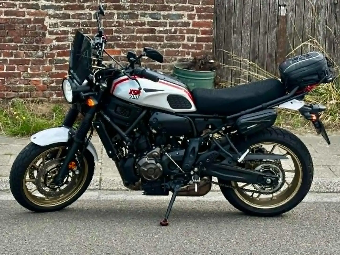 Yamaha XSR 700 X-Tribute Argent - 2