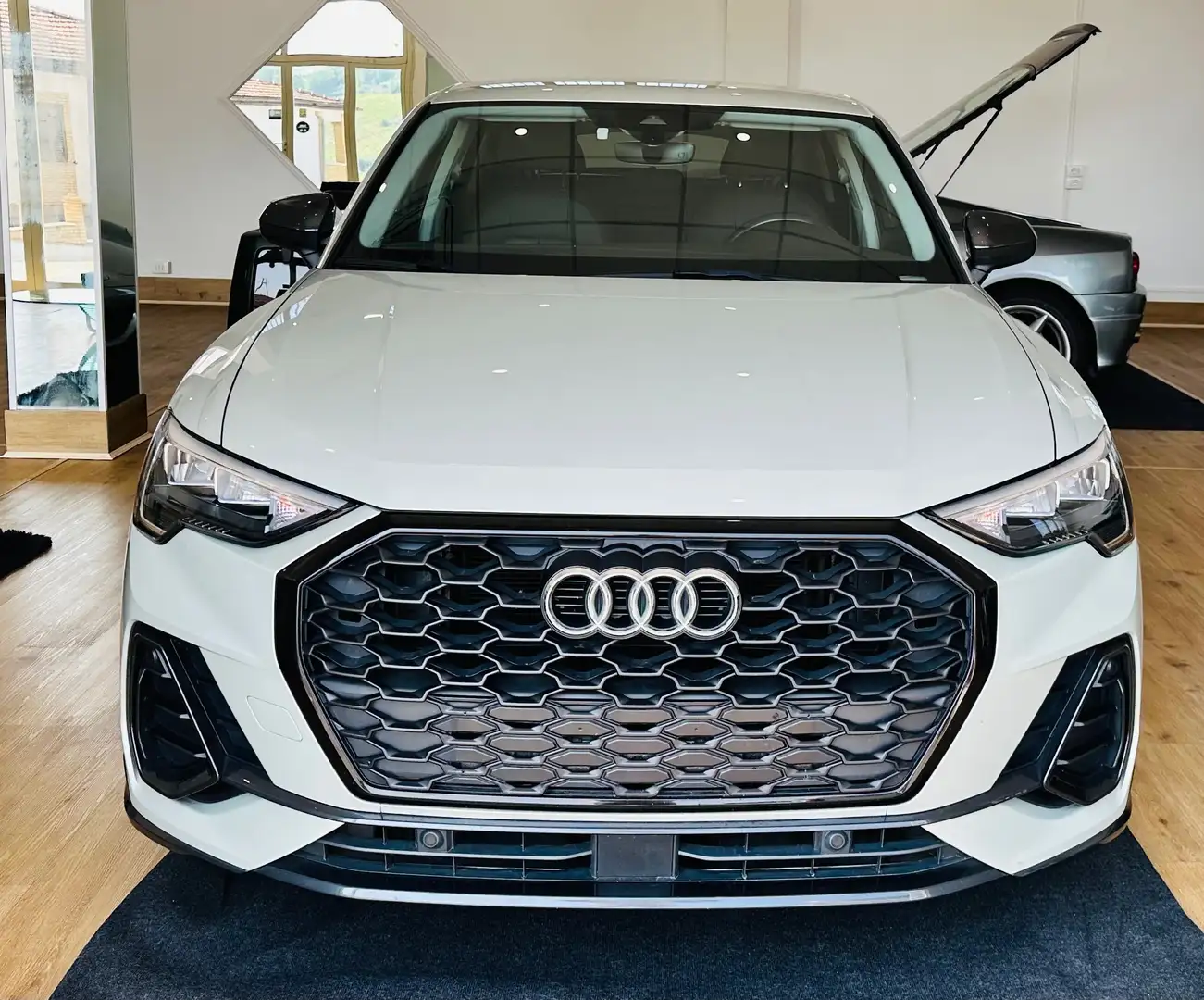 Audi Q3 Sportback 35 Tfsi S Line Grigio - 2