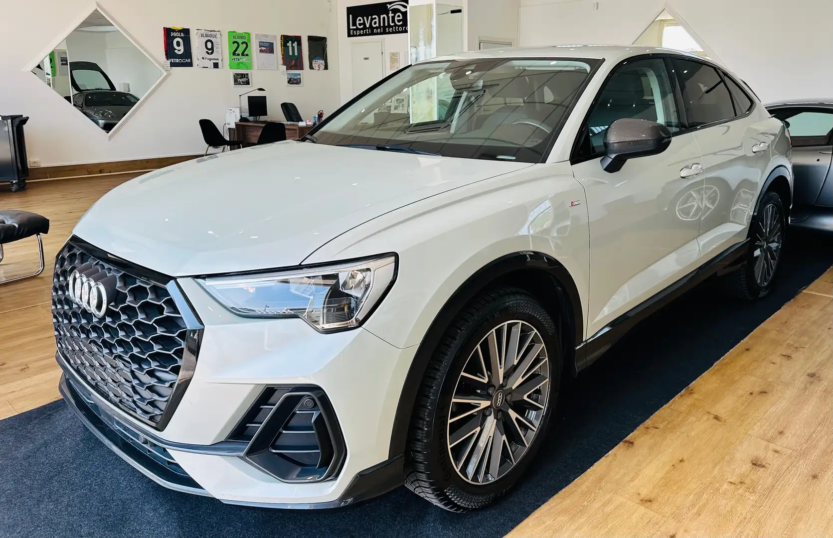 Audi Q3 Sportback 35 Tfsi S Line Grigio - 1