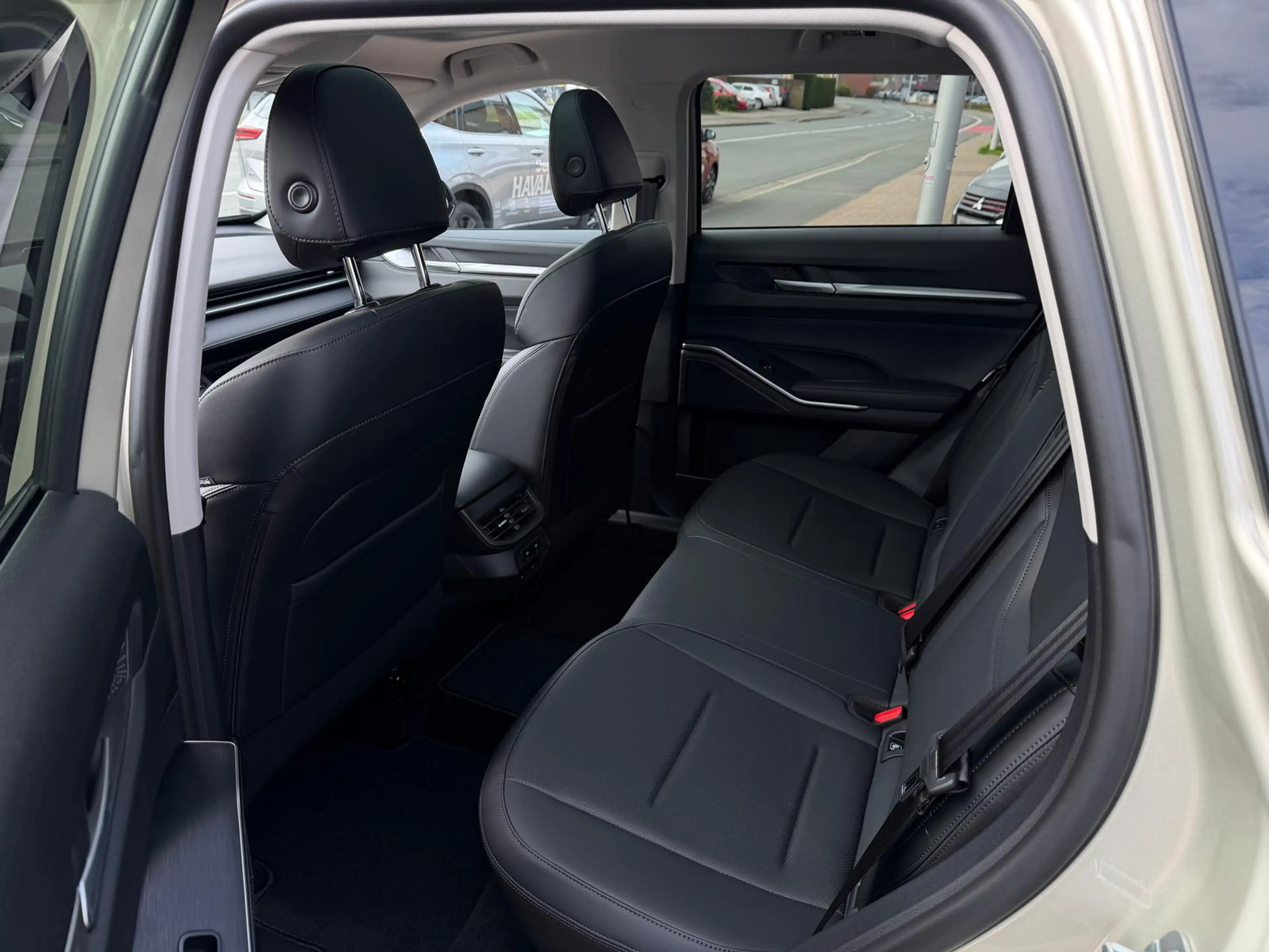 GWM Hybrid Luxury *LED *HUD *360° *Pano — photo 9