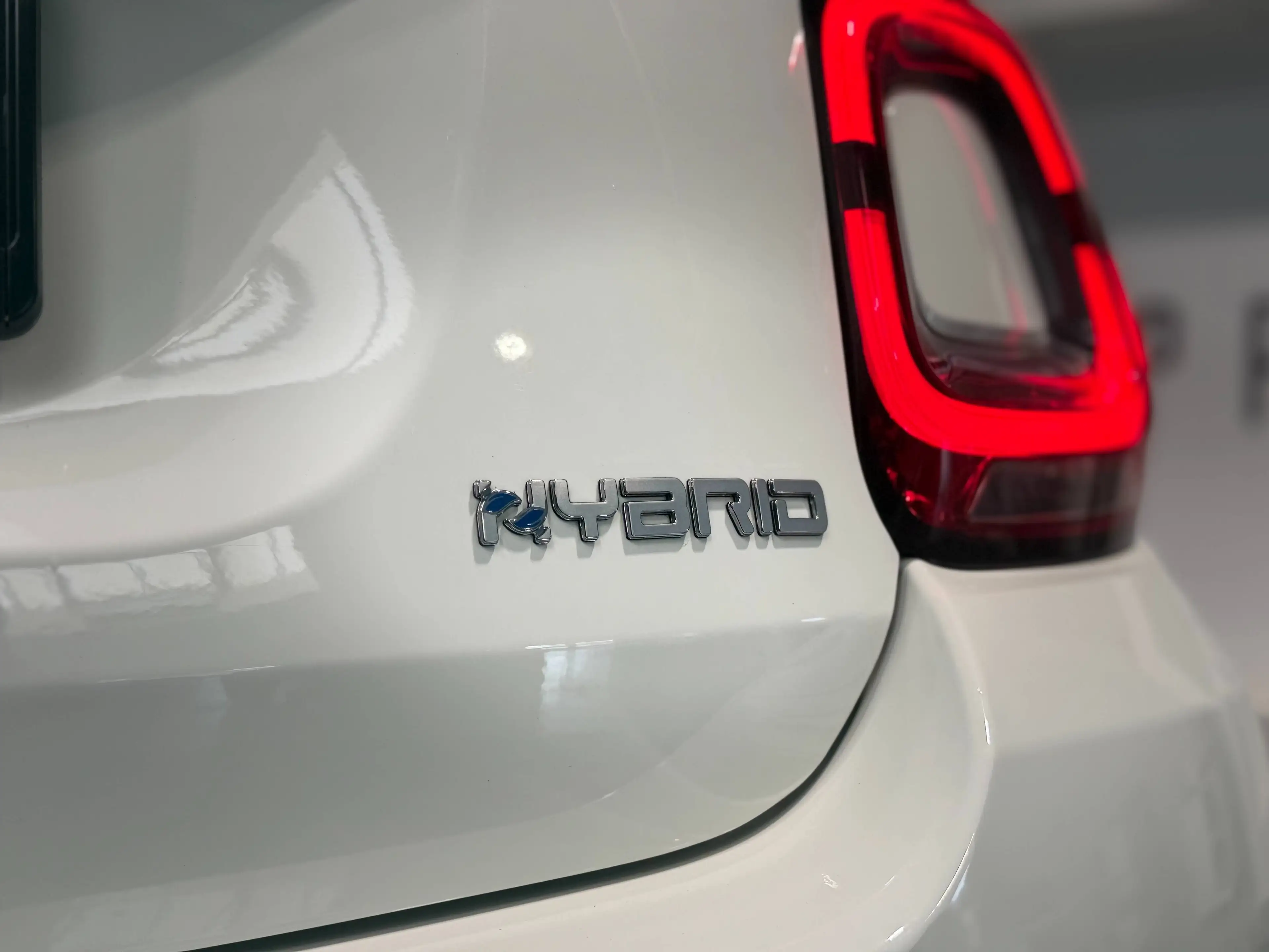 Fiat 500X Dolcevita 1.5 Hybrid Sport, Camera de recul, GPS, Sièges en cuir — photo 15