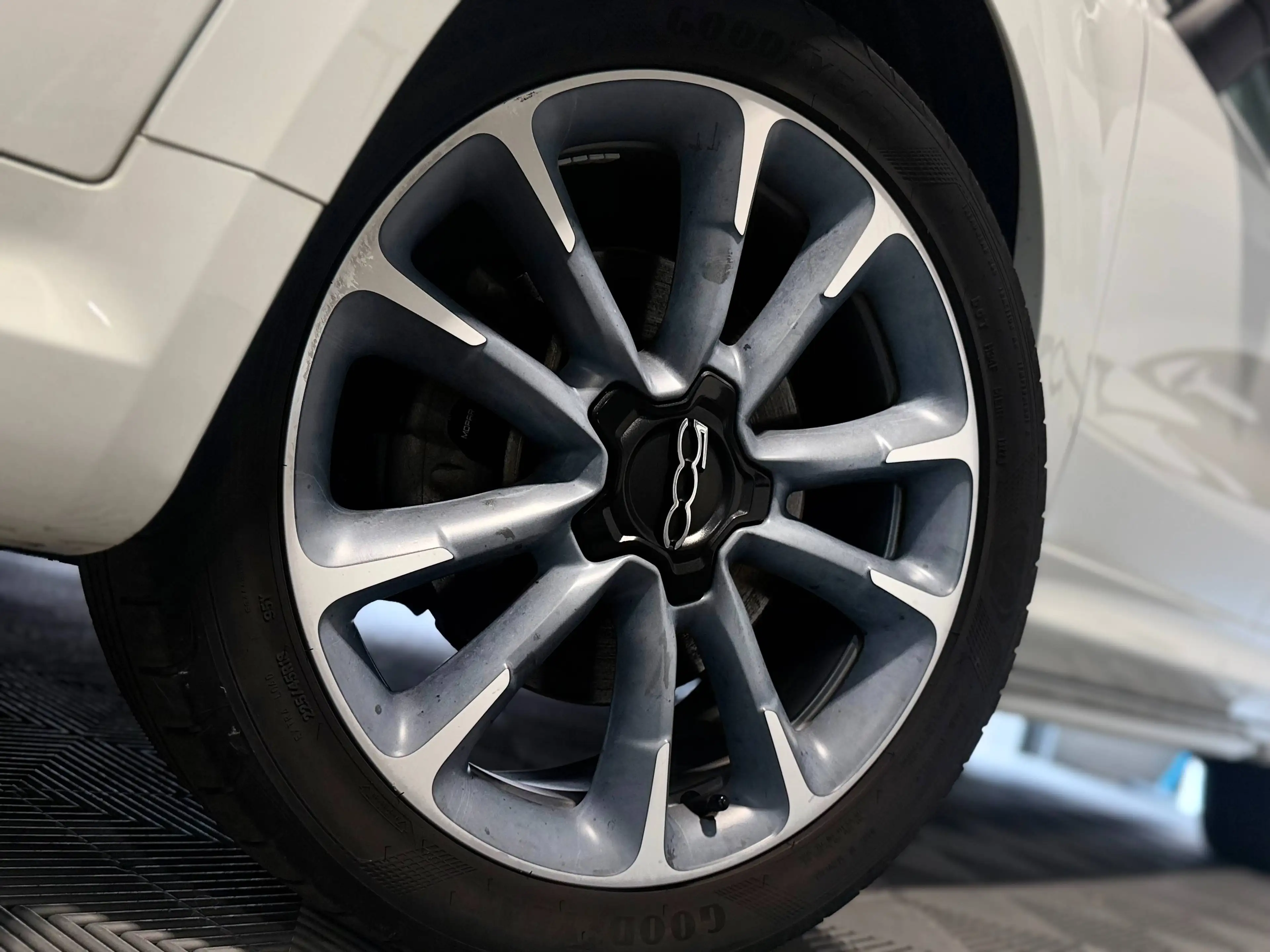 Fiat 500X Dolcevita 1.5 Hybrid Sport, Camera de recul, GPS, Sièges en cuir — photo 8