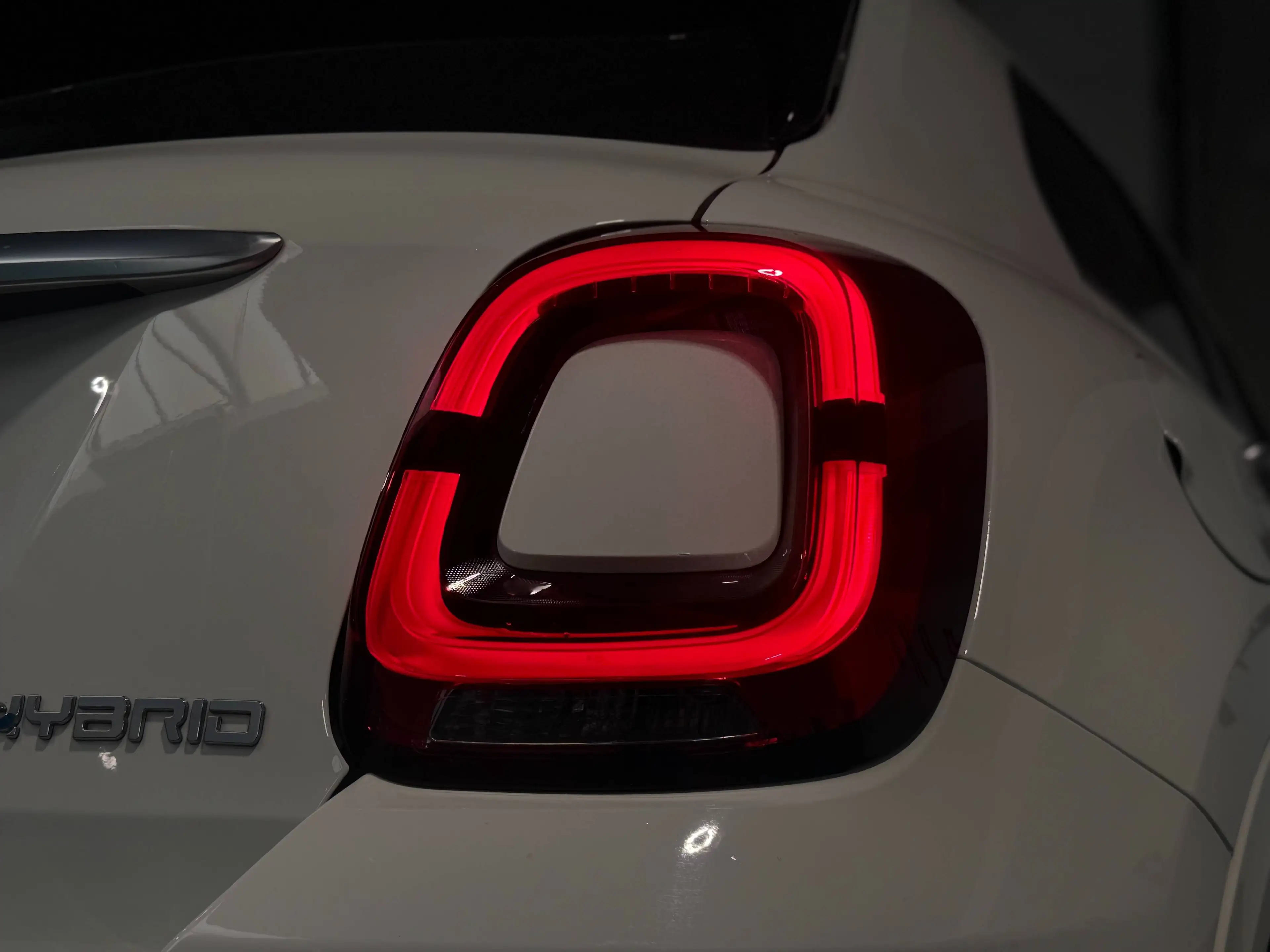 Fiat 500X Dolcevita 1.5 Hybrid Sport, Camera de recul, GPS, Sièges en cuir — photo 13
