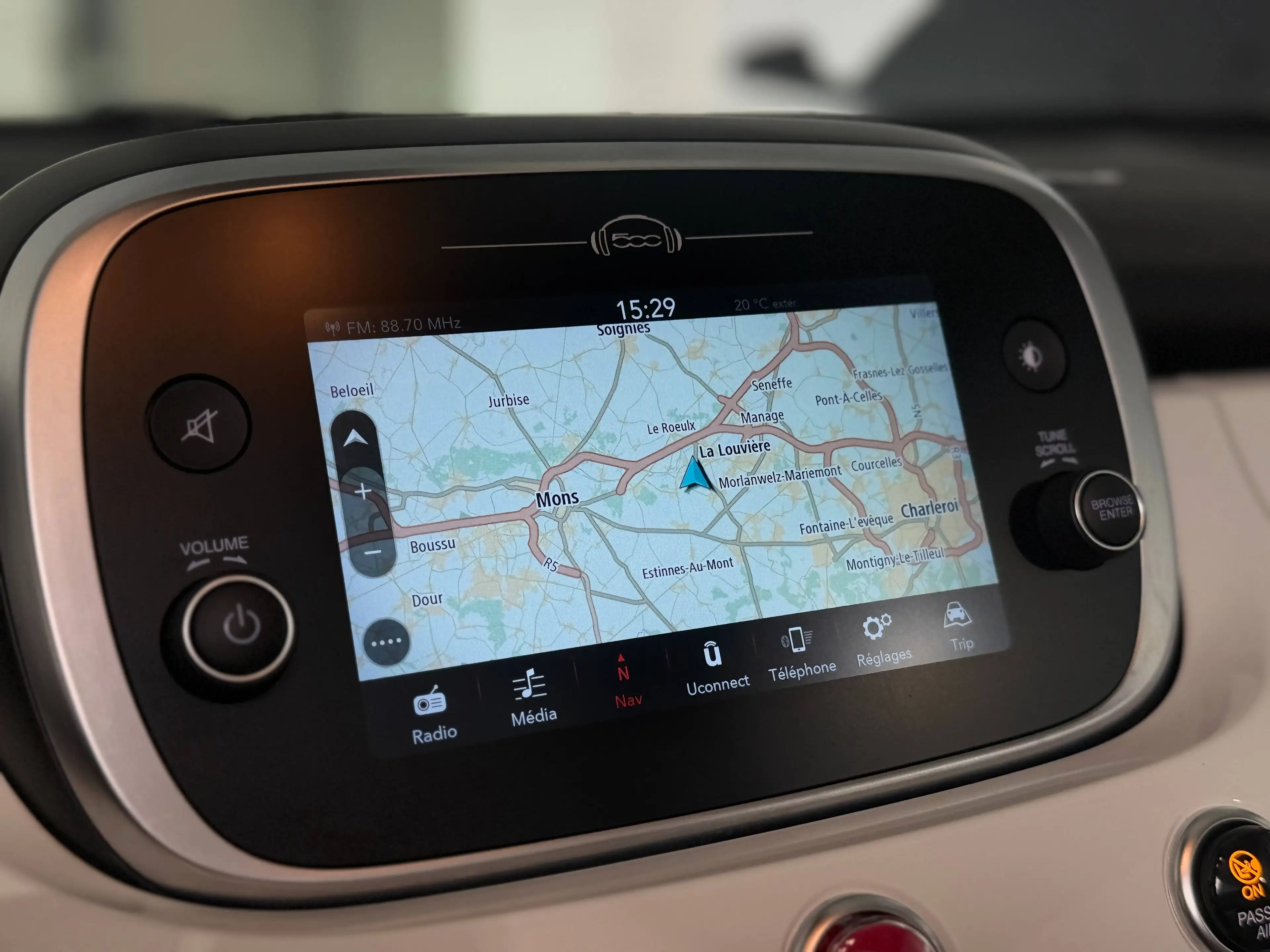 Fiat 500X Dolcevita 1.5 Hybrid Sport, Camera de recul, GPS, Sièges en cuir — photo 28