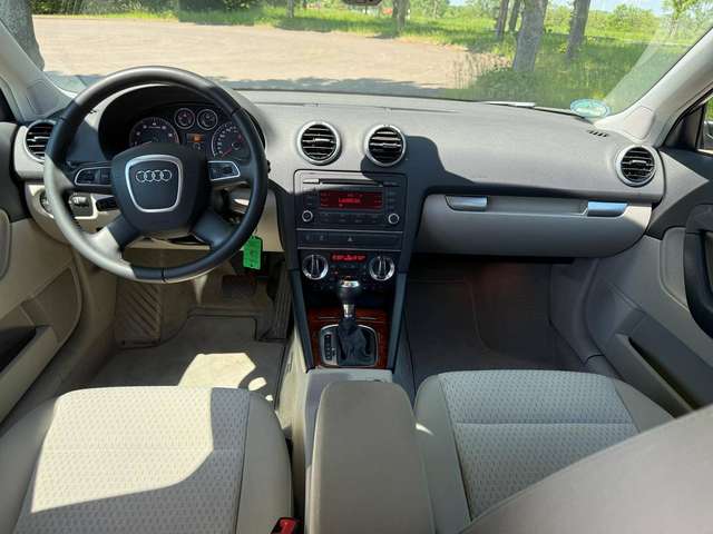 Audi A3 DSG Sportback 1.4 TFSI LED Bi-Xenon - Bild 8