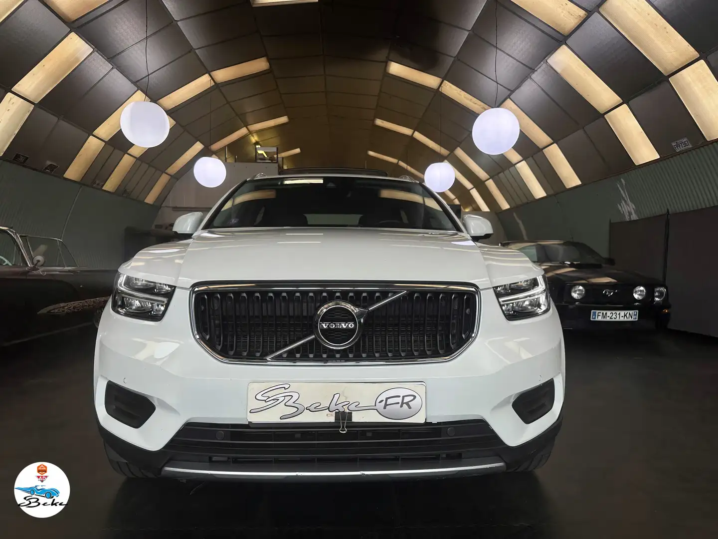 Volvo XC40 B3 163 ch DCT7 Momentum Business Blanc - 2