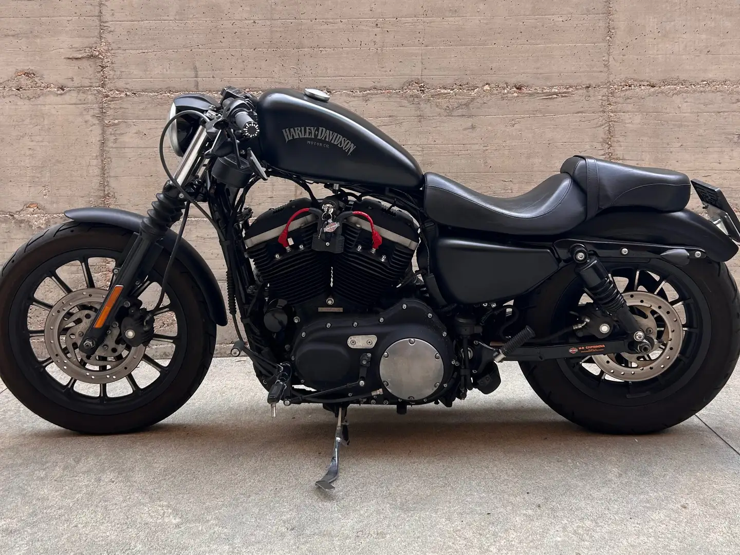 Harley-Davidson Iron 883 Czarny - 2