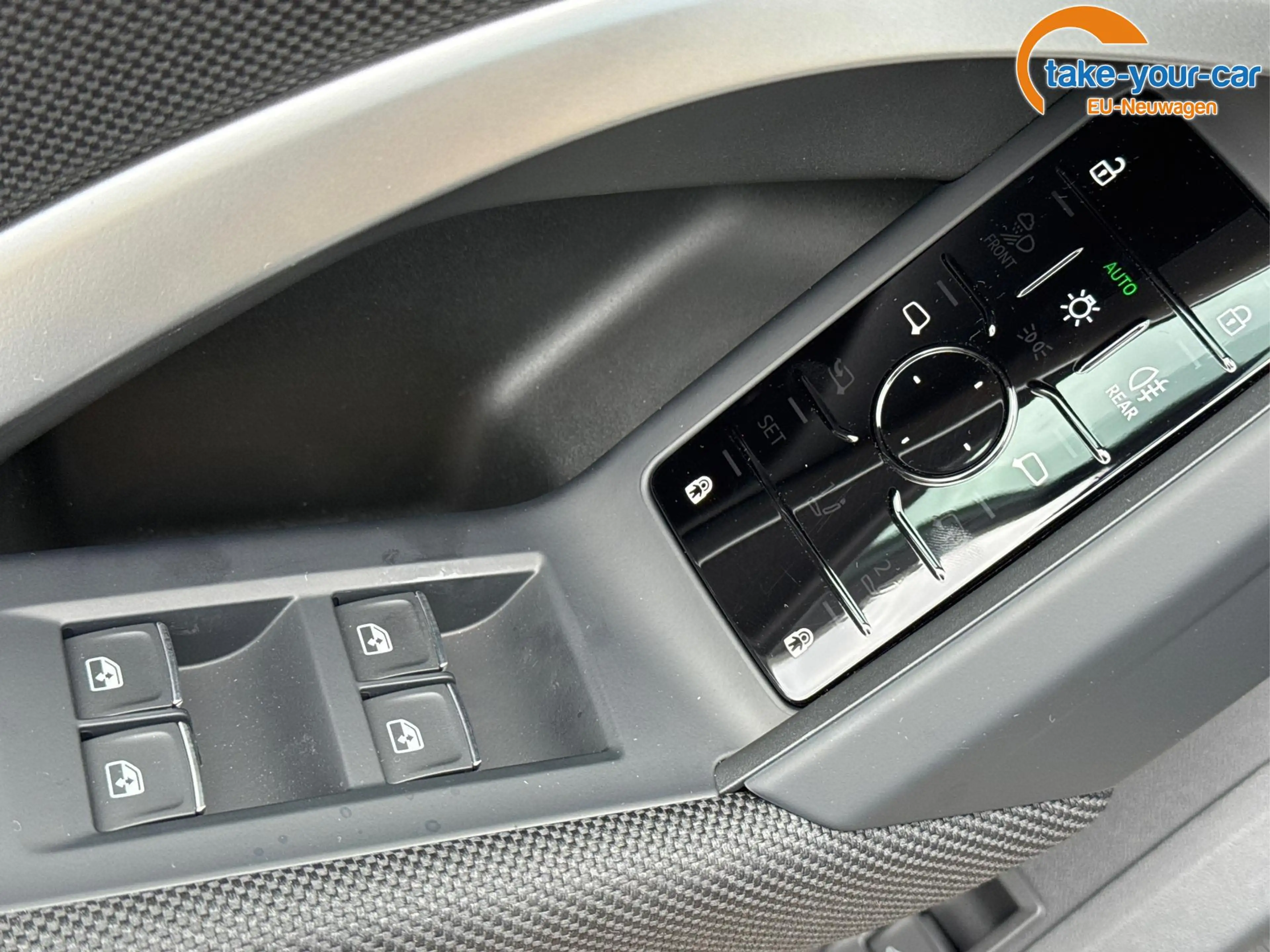 Audi Q5 QUATTRO+NAVI+KAMERA+AHK+SHZ+PDC+ACC TDI Quattro... — photo 20