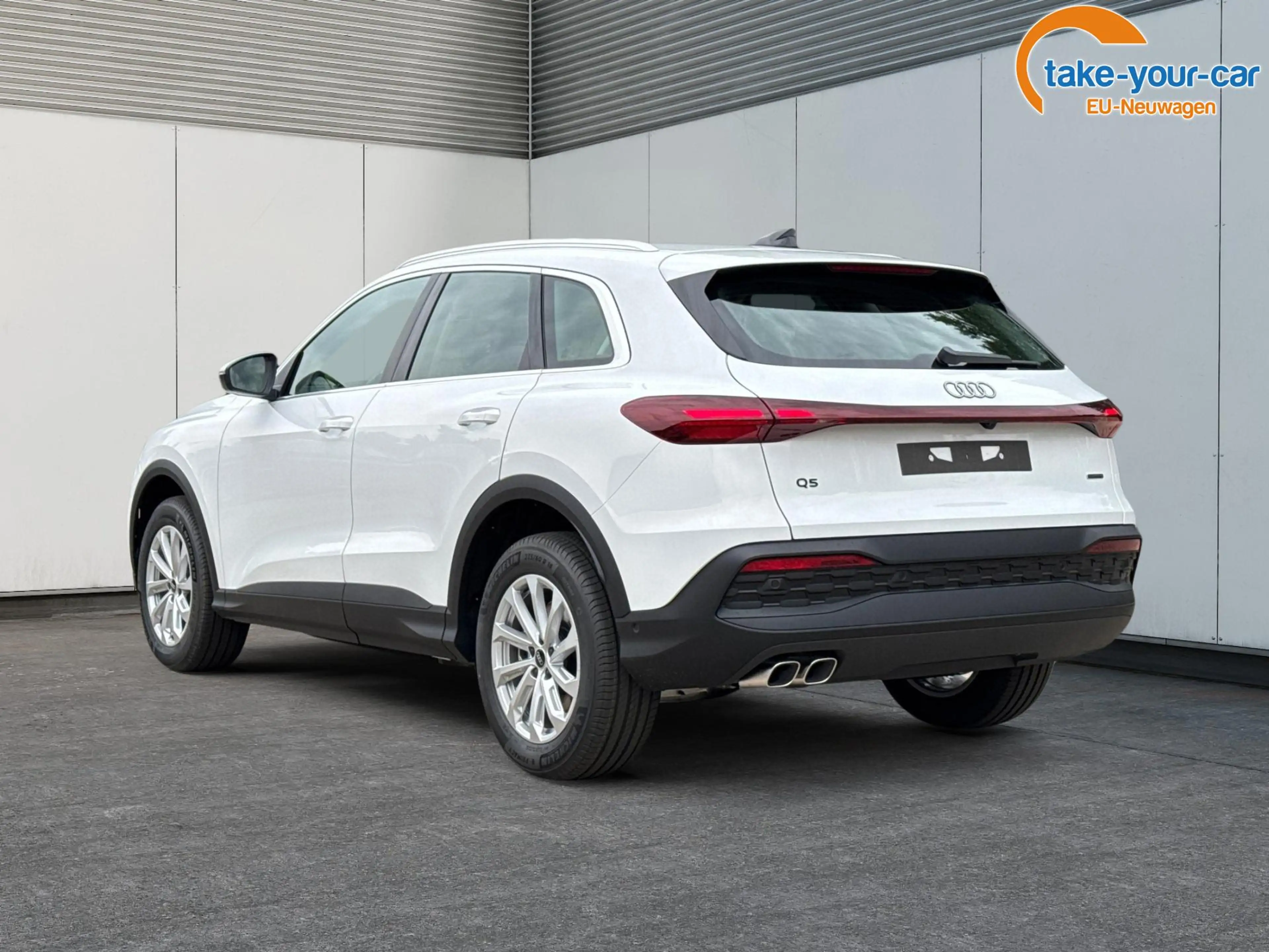 Audi Q5 QUATTRO+NAVI+KAMERA+AHK+SHZ+PDC+ACC TDI Quattro... — photo 33