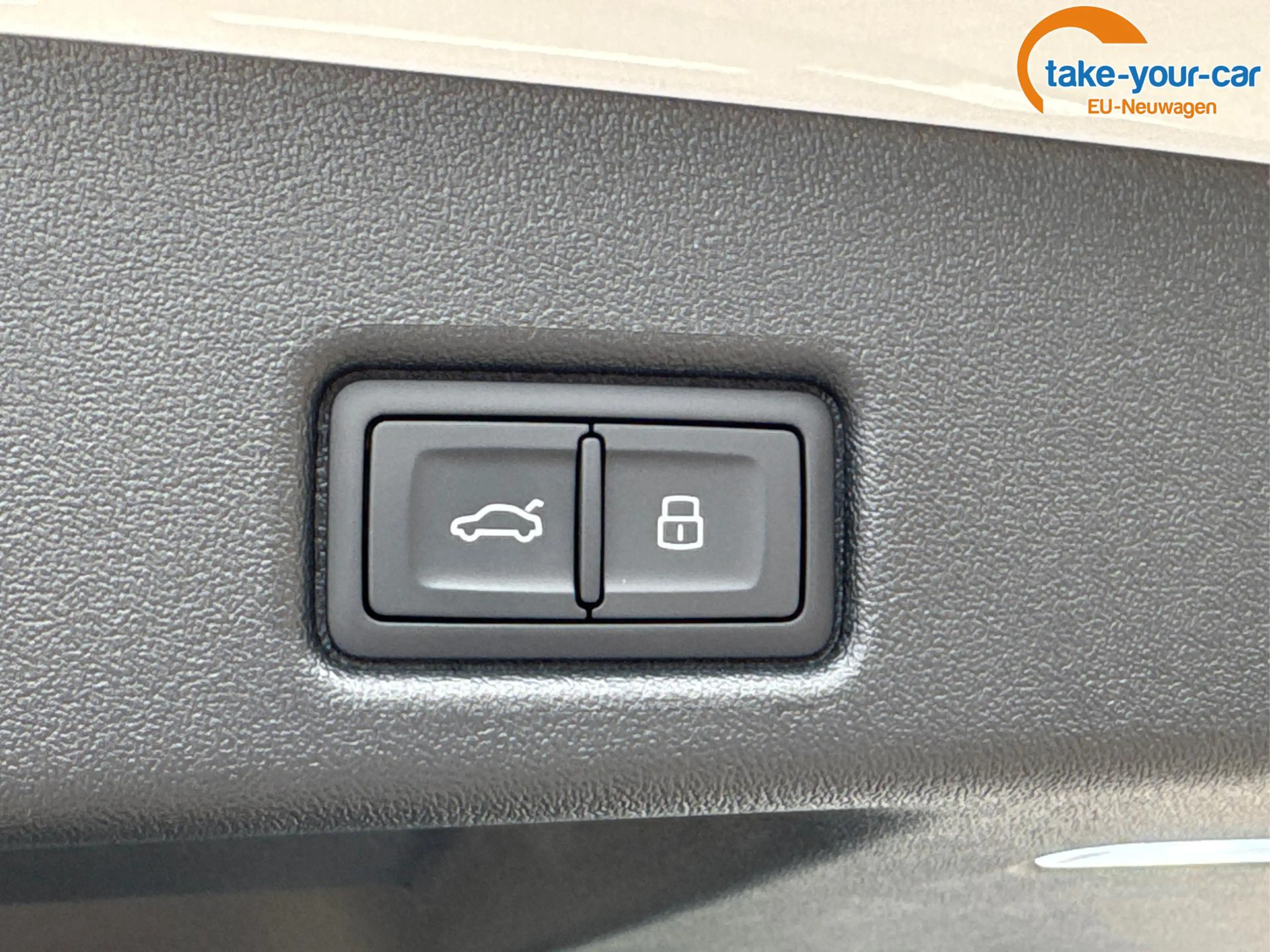Audi Q5 QUATTRO+NAVI+KAMERA+AHK+SHZ+PDC+ACC TDI Quattro... — photo 15