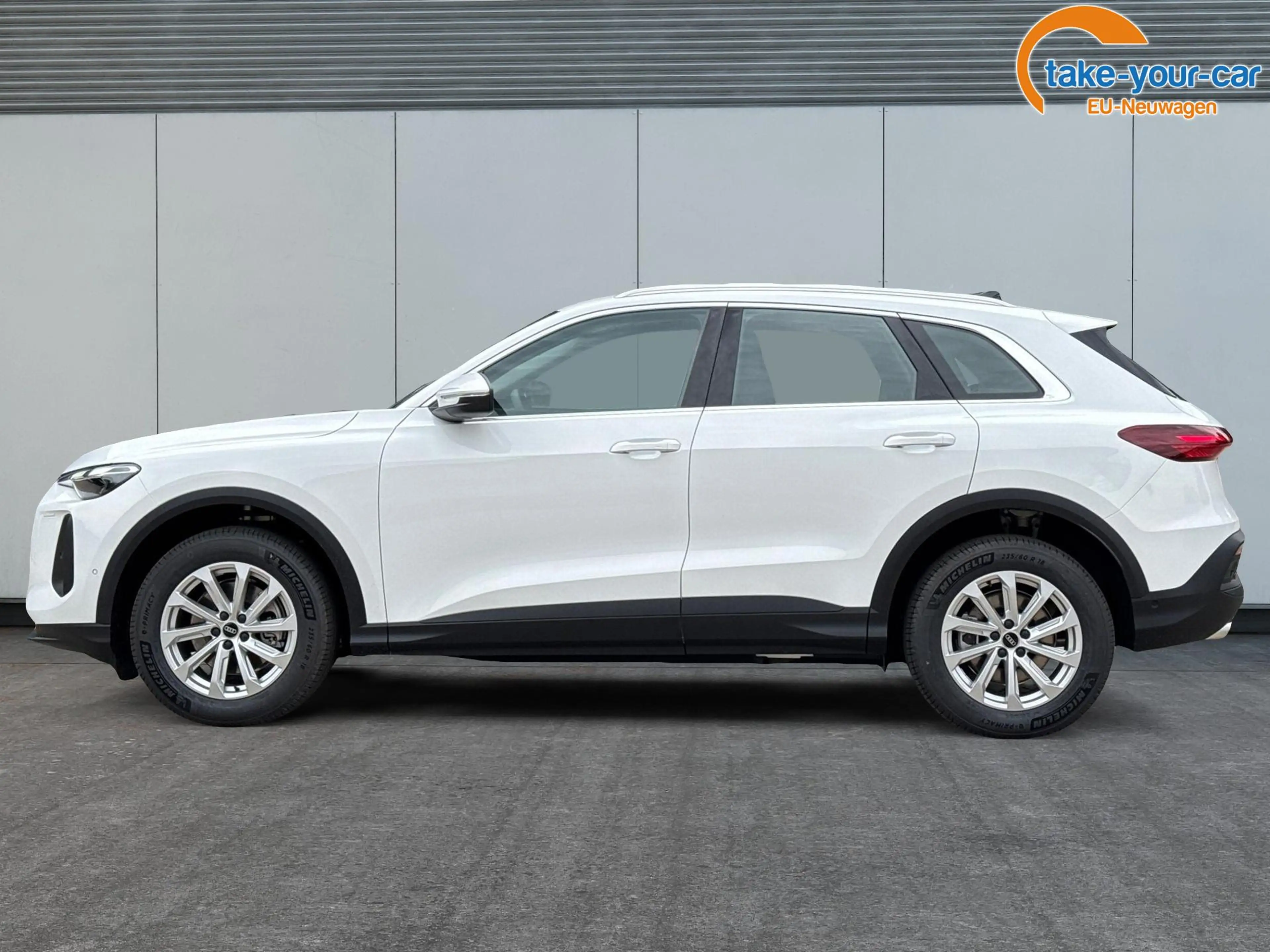 Audi Q5 QUATTRO+NAVI+KAMERA+AHK+SHZ+PDC+ACC TDI Quattro... — photo 2