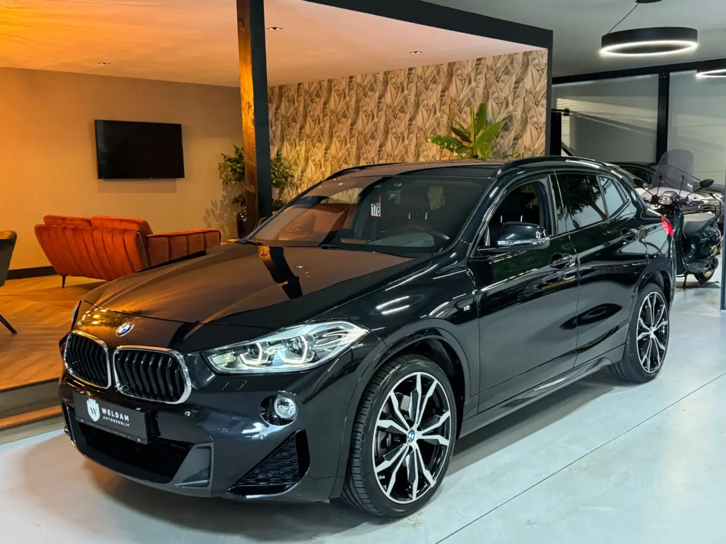 BMW X2 SDrive20i High Executive M Sport Garantie Trekhaak Zwart - 2